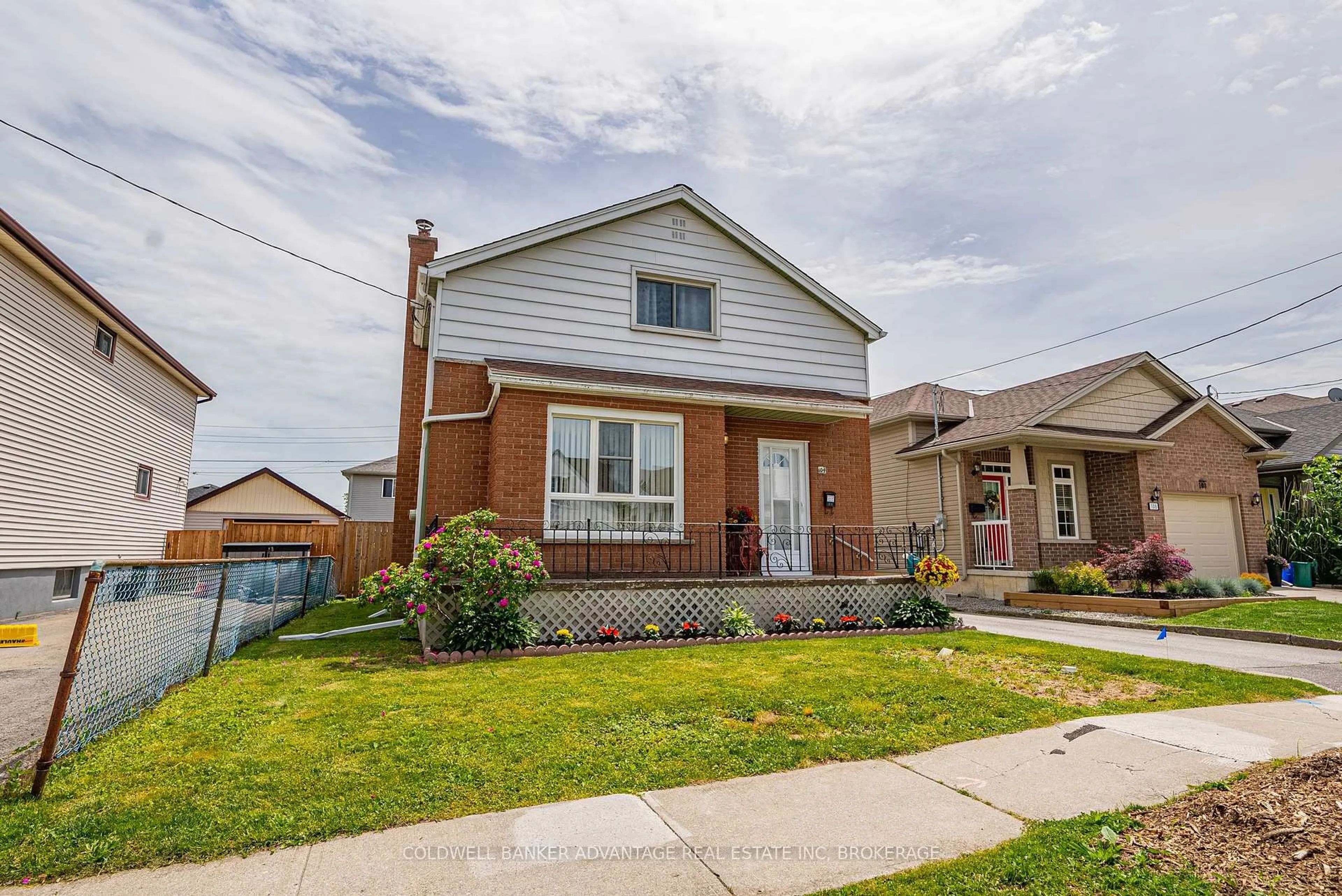 Home with brick exterior material, street for 104 Wallace Ave, Welland Ontario L3B 1R5