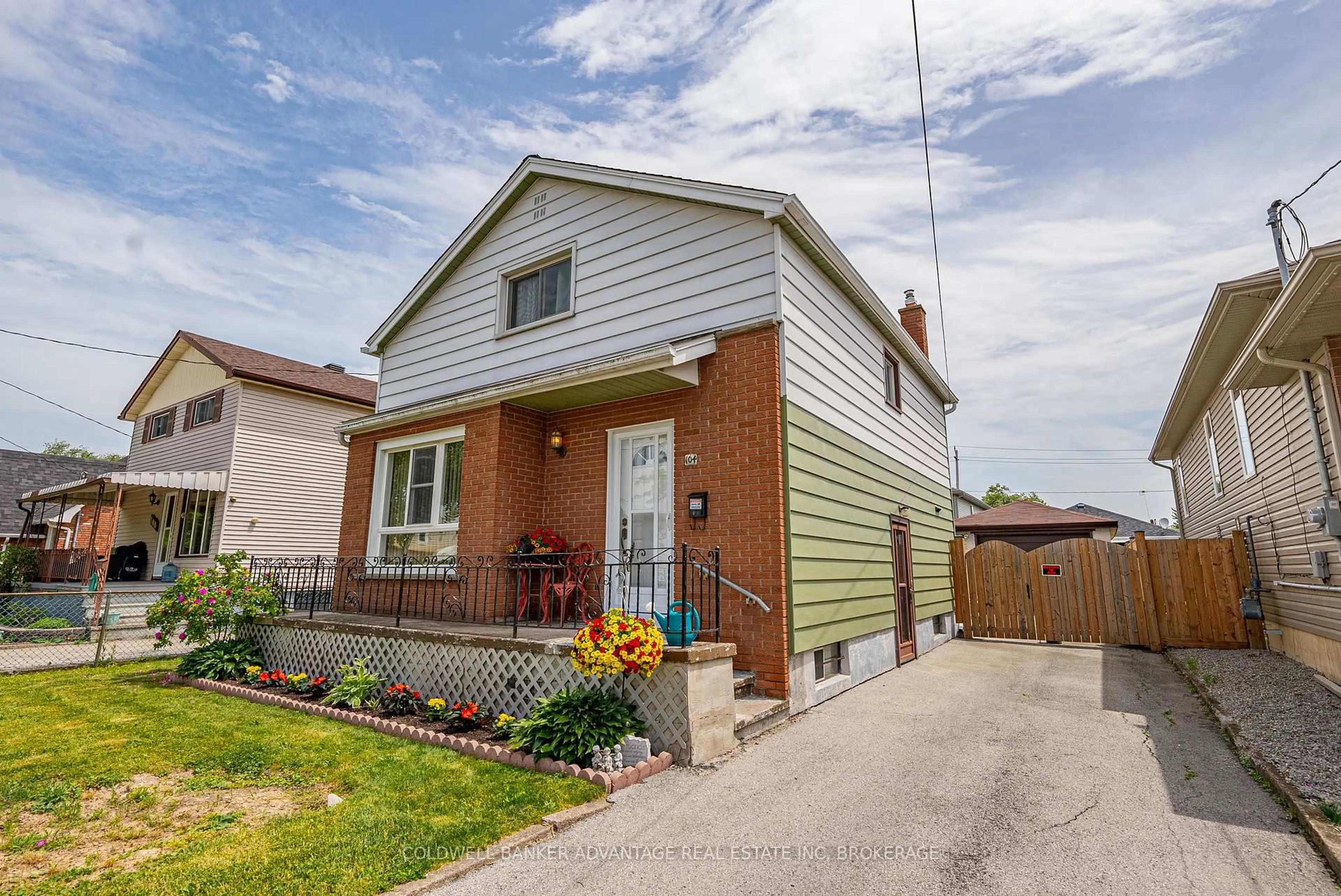 Home with brick exterior material, street for 104 Wallace Ave, Welland Ontario L3B 1R5
