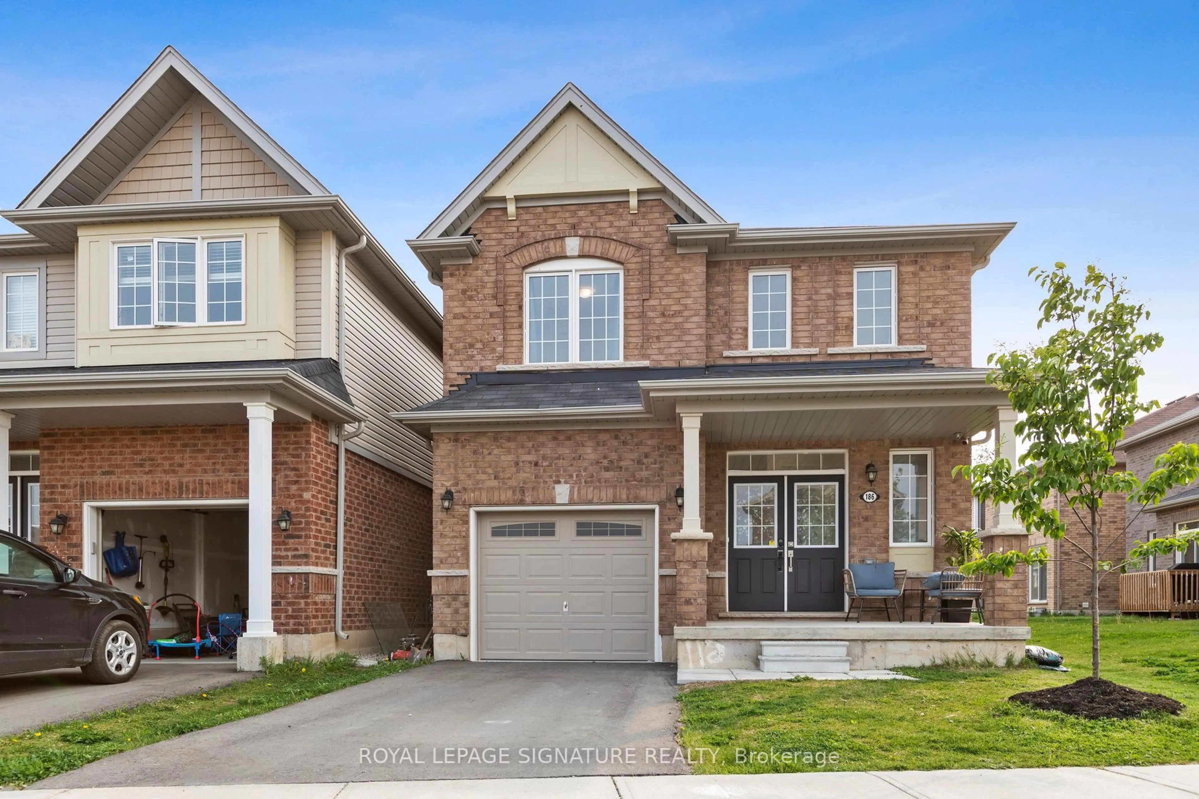 Home with brick exterior material, street for 186 Munro Circ, Brantford Ontario N3T 5L5
