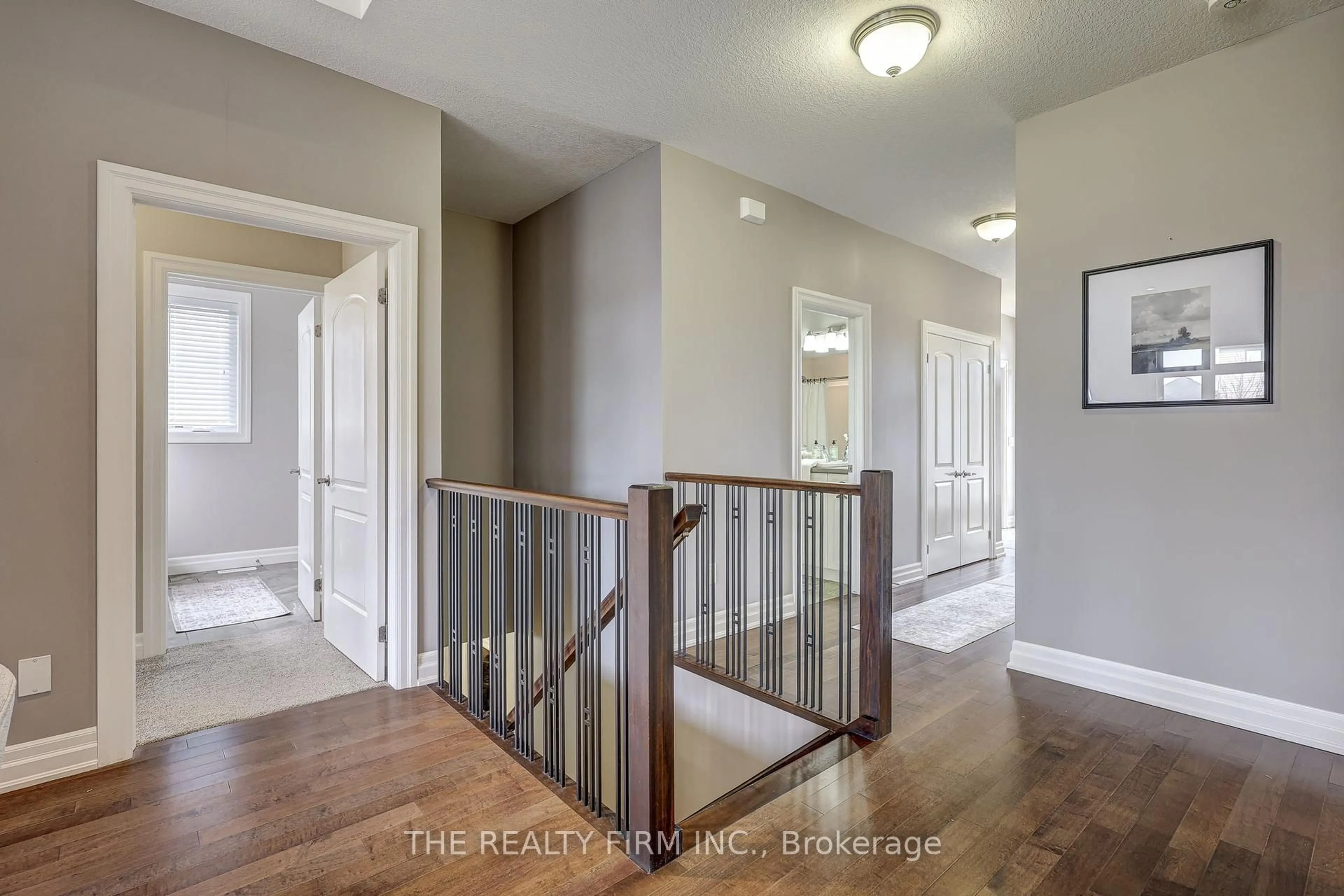 Indoor entryway for 696 Bennett Cres, Strathroy-Caradoc Ontario N0L 1W0