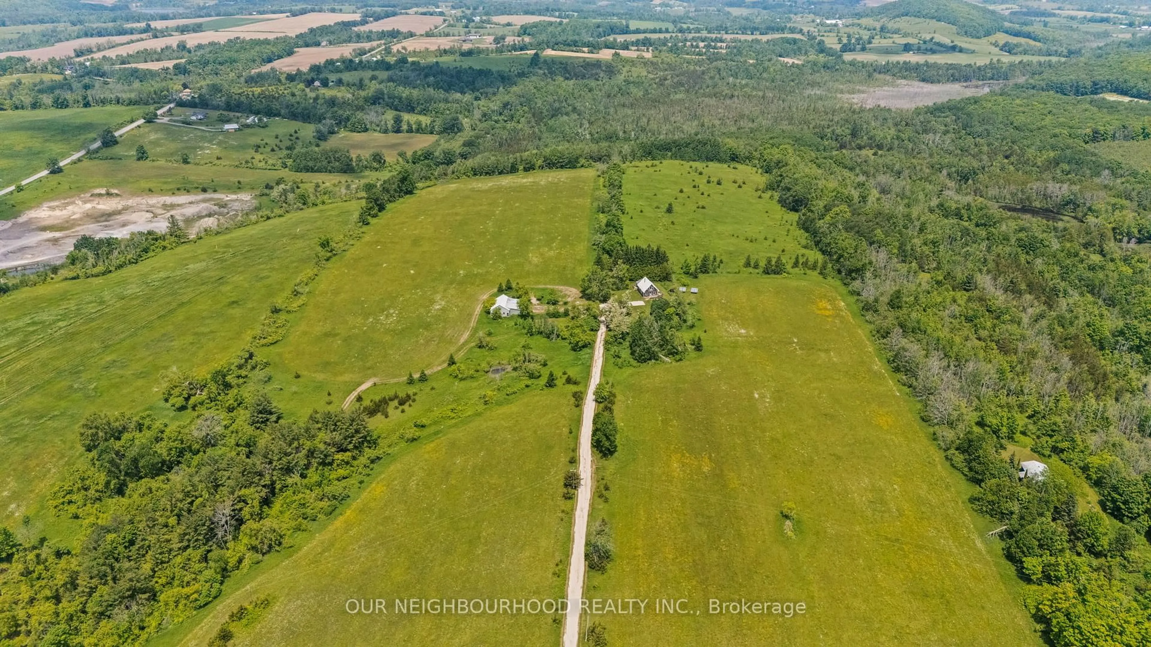 A pic from outside/outdoor area/front of a property/back of a property/a pic from drone, unknown for 404 Crestview Rd, Trent Hills Ontario K0L 1L0