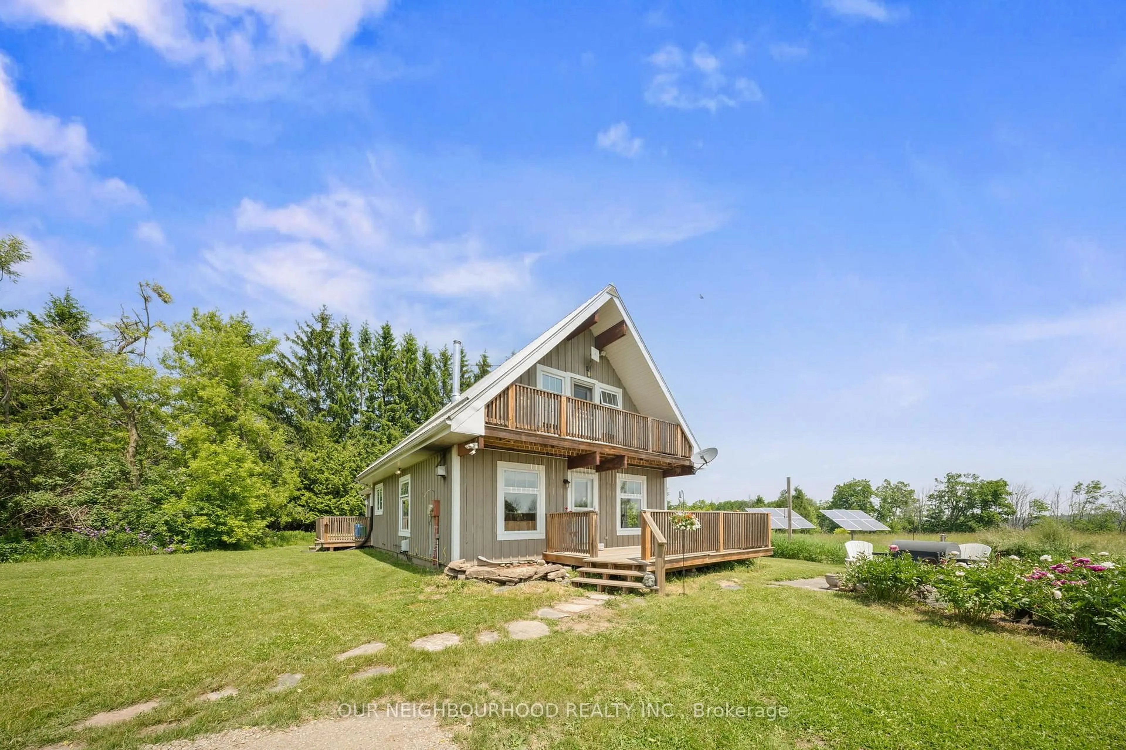 A pic from outside/outdoor area/front of a property/back of a property/a pic from drone, water/lake/river/ocean view for 404 Crestview Rd, Trent Hills Ontario K0L 1L0