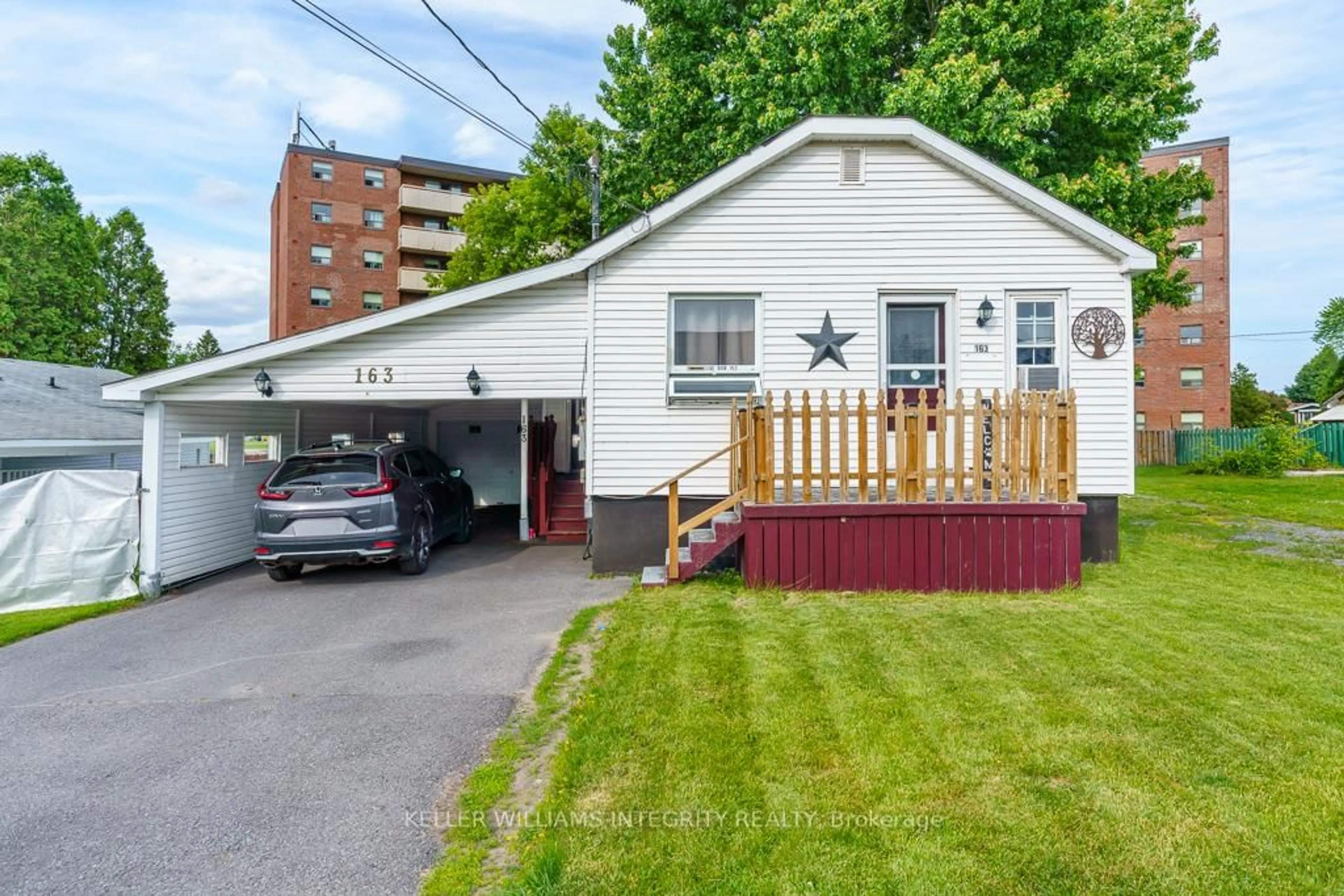 Unknown for 163 Lefebvre Ave, Cornwall Ontario K6H 5G9