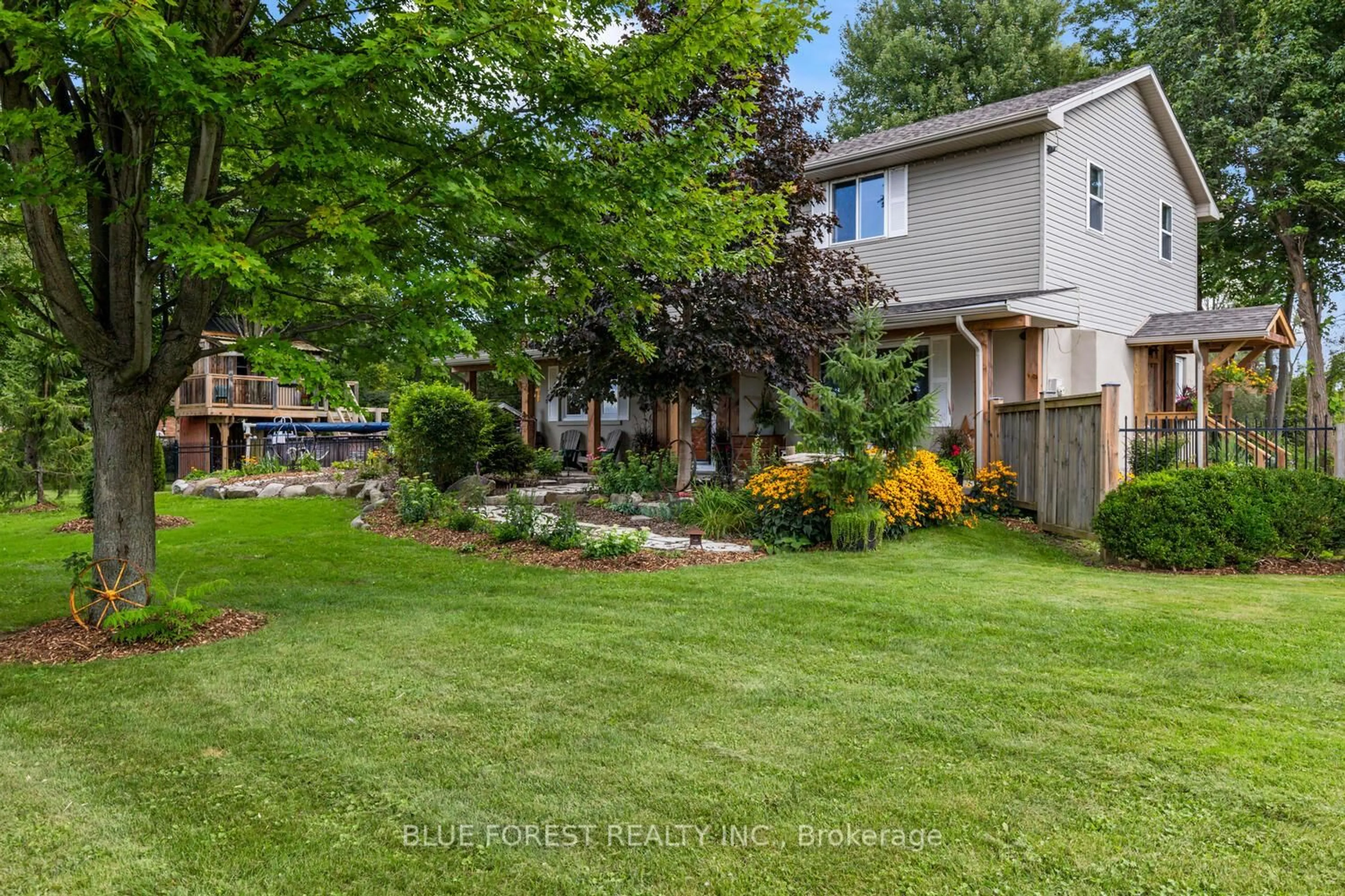 Unknown for 21948 Adelaide St, Middlesex Centre Ontario N0M 1C0