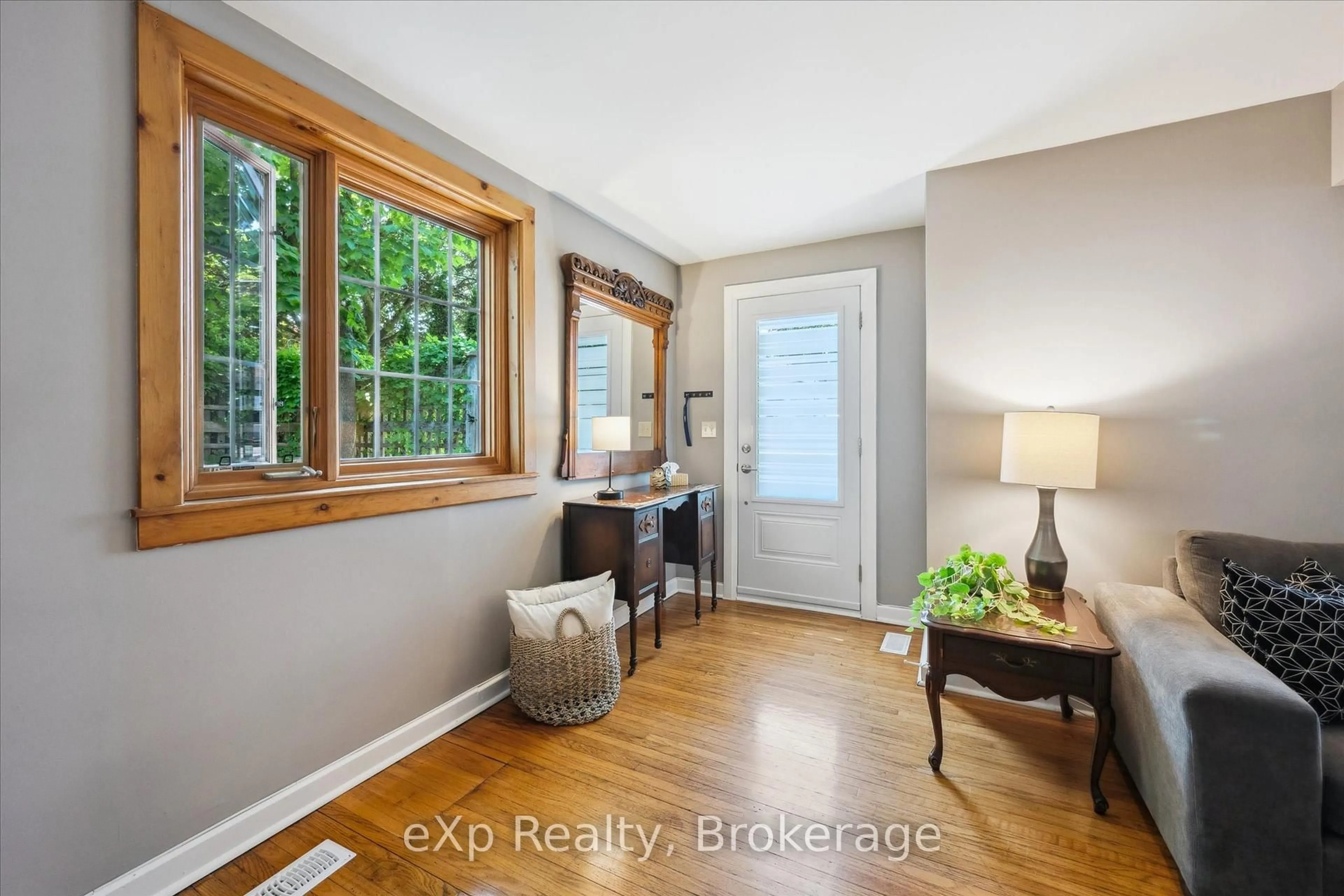 Indoor entryway for 15 Laurine Ave, Guelph Ontario N1E 4N1