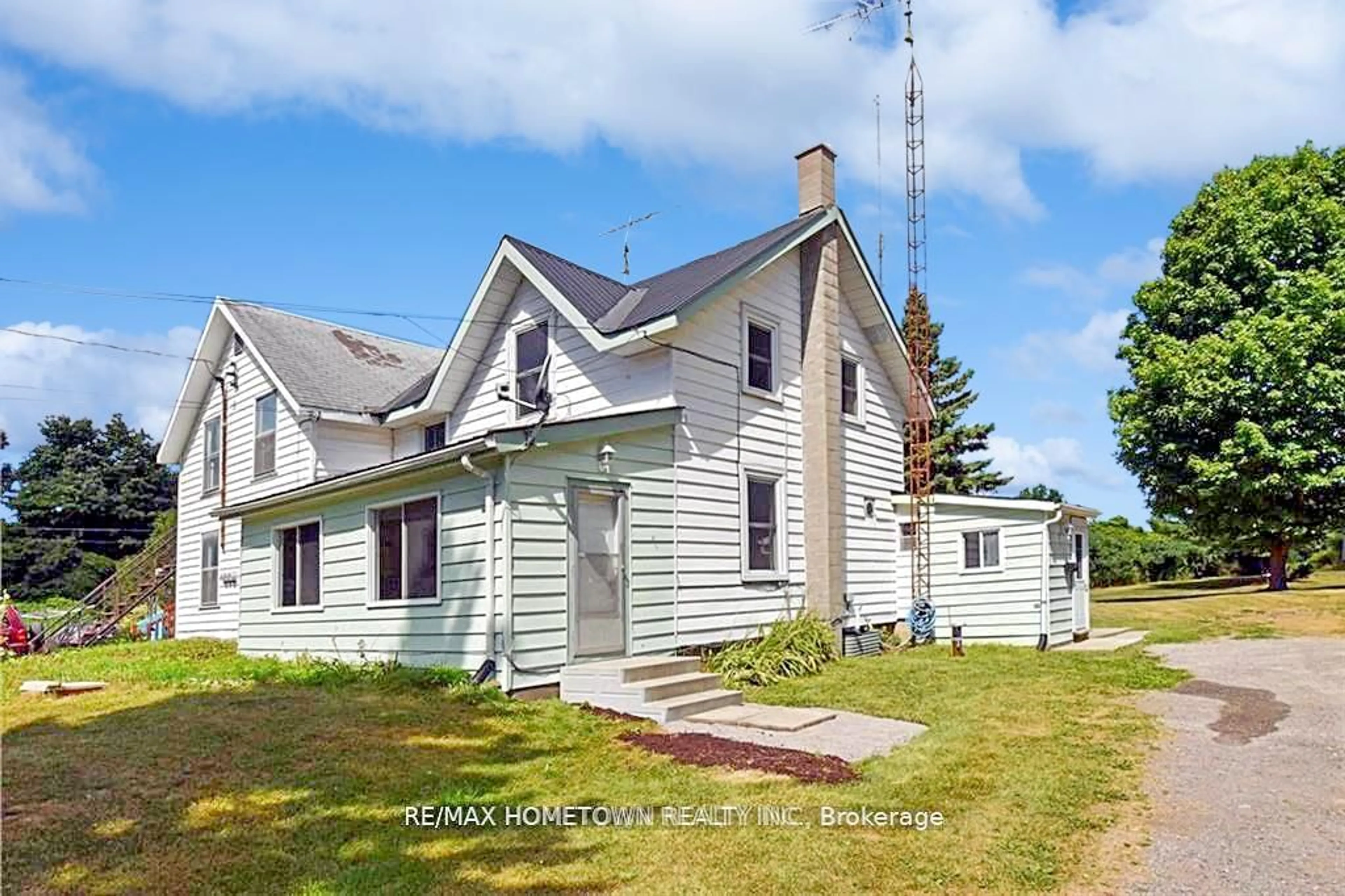 A pic from outside/outdoor area/front of a property/back of a property/a pic from drone, building for 2564  A & B Old Red Rd, Elizabethtown-Kitley Ontario K6V 5T3