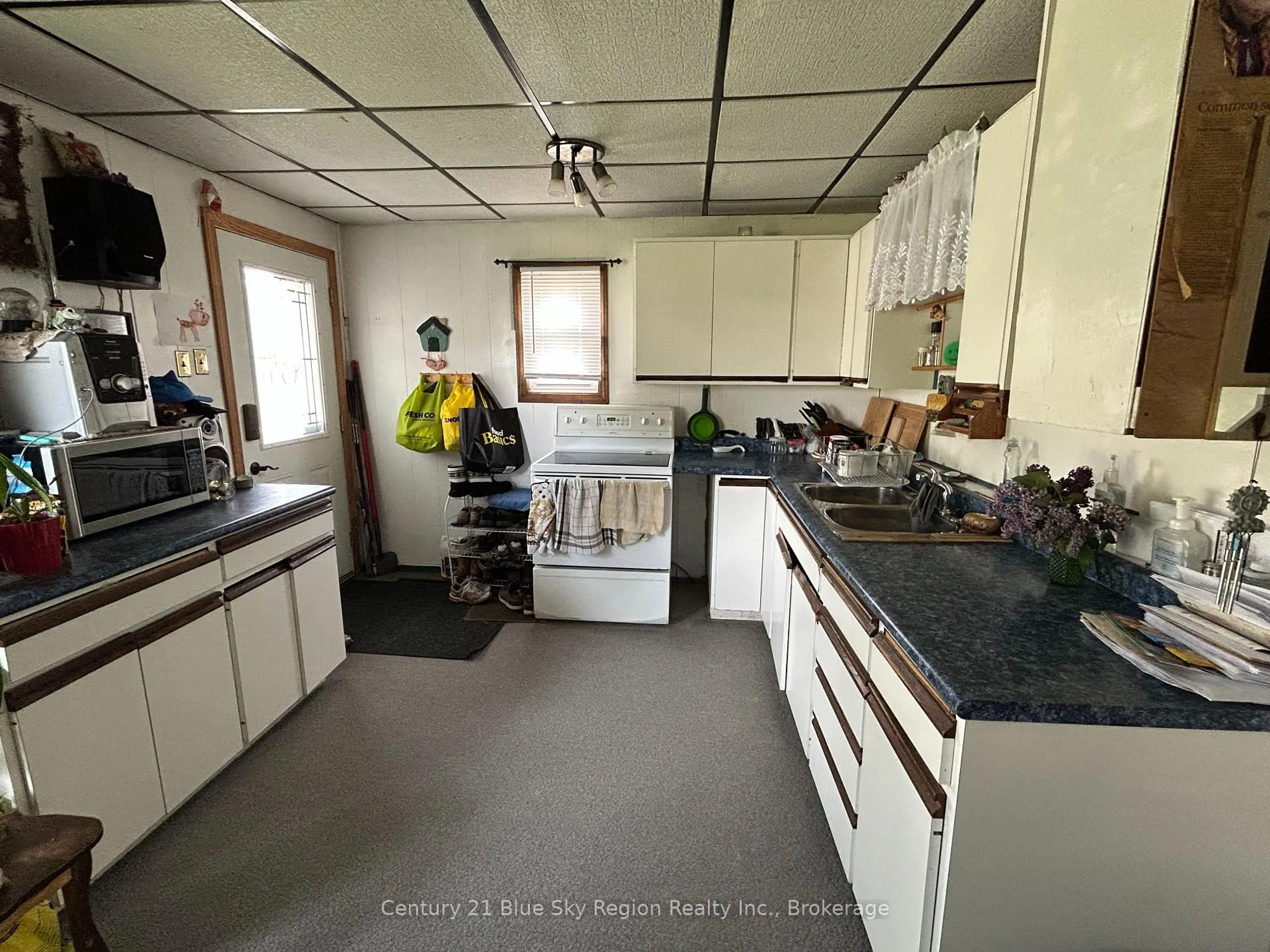 Unknown for 912 Galt St, North Bay Ontario P1B 5N4