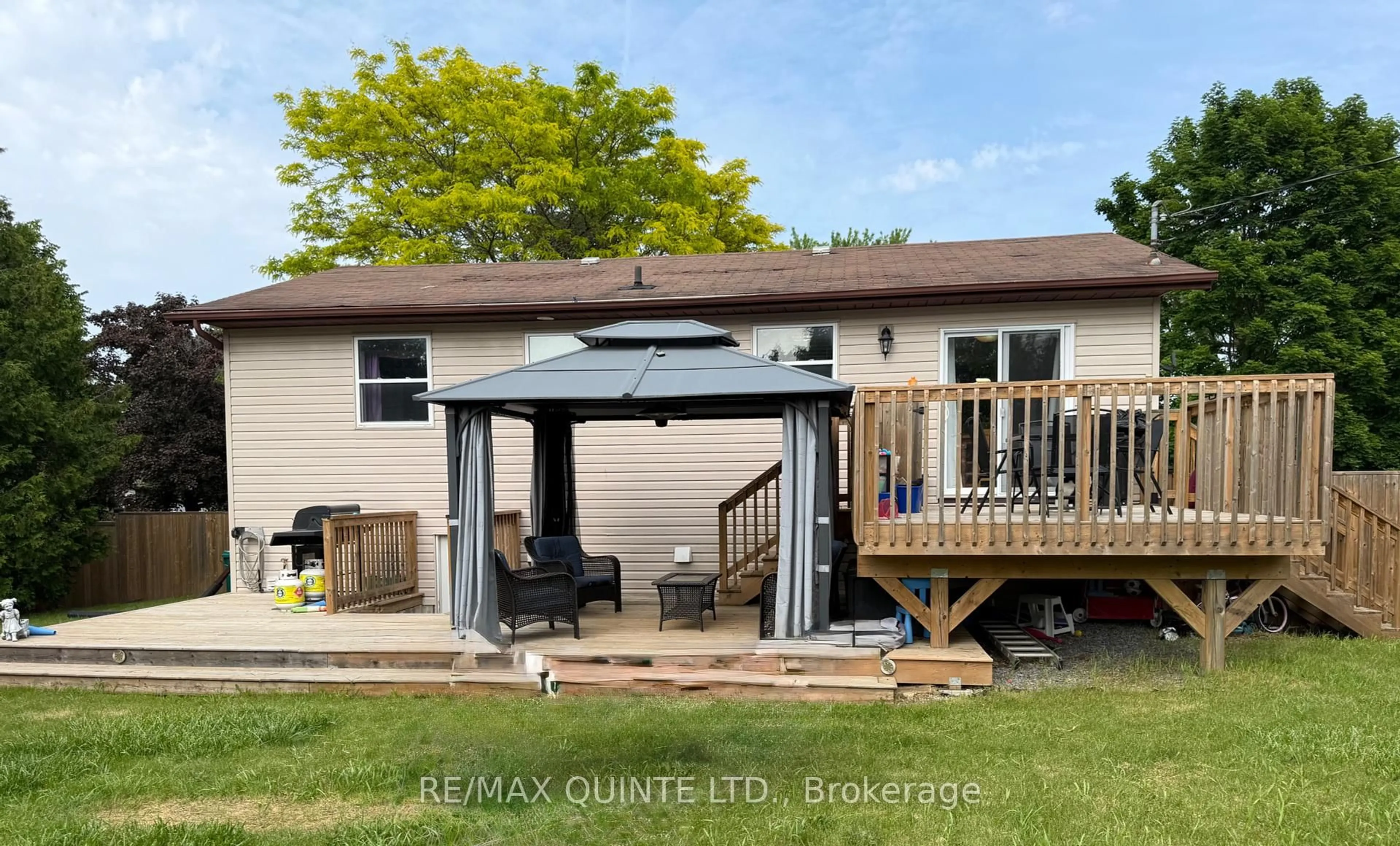 Home with vinyl exterior material, water/lake/river/ocean view for 79 Jeffrey Dr, Trenton Ontario K8V 5P8