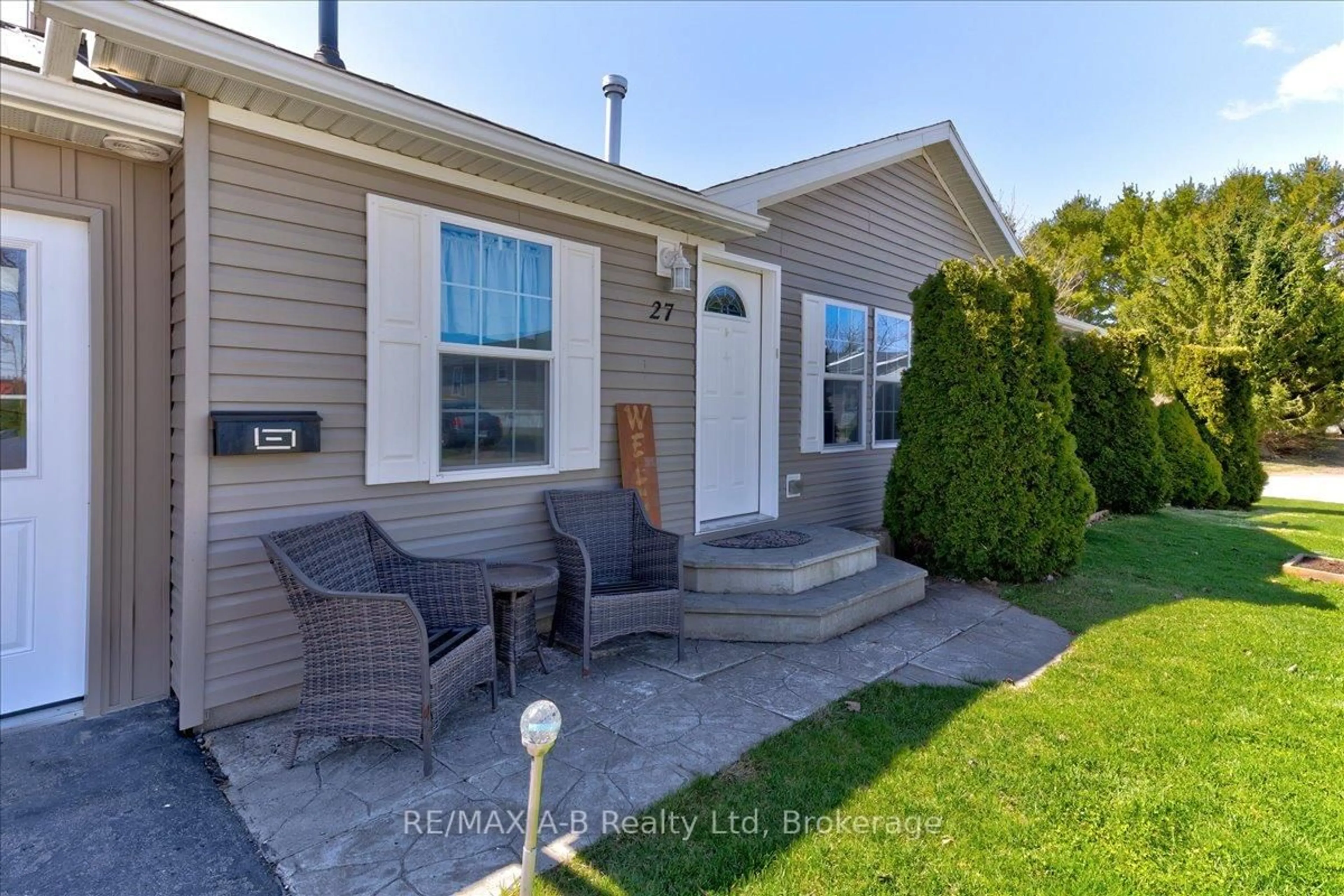 Unknown for 25 Thames Rd #27, St. Marys Ontario N4X 1C4