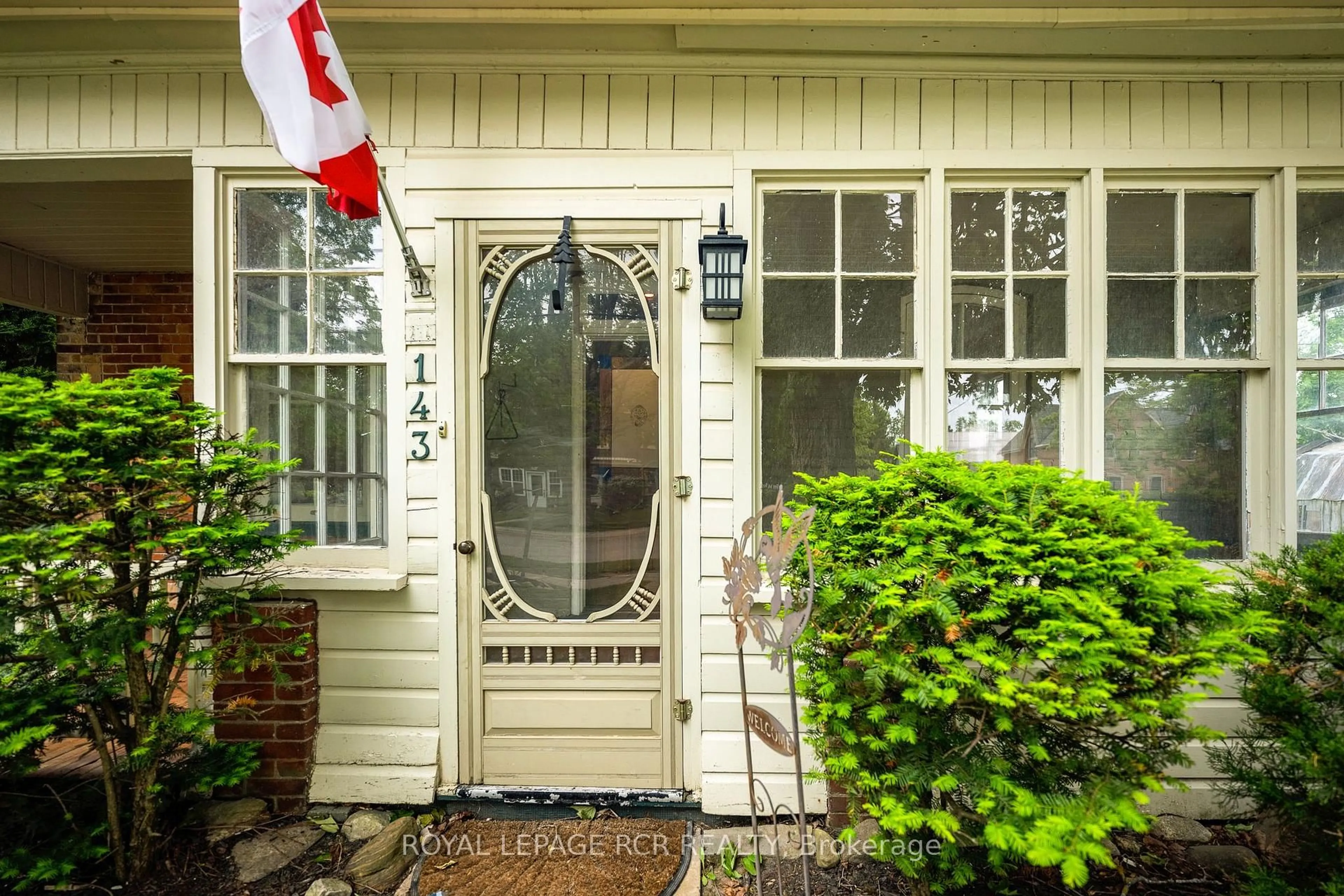Indoor entryway for 143 First Ave, Shelburne Ontario L9V 2X7