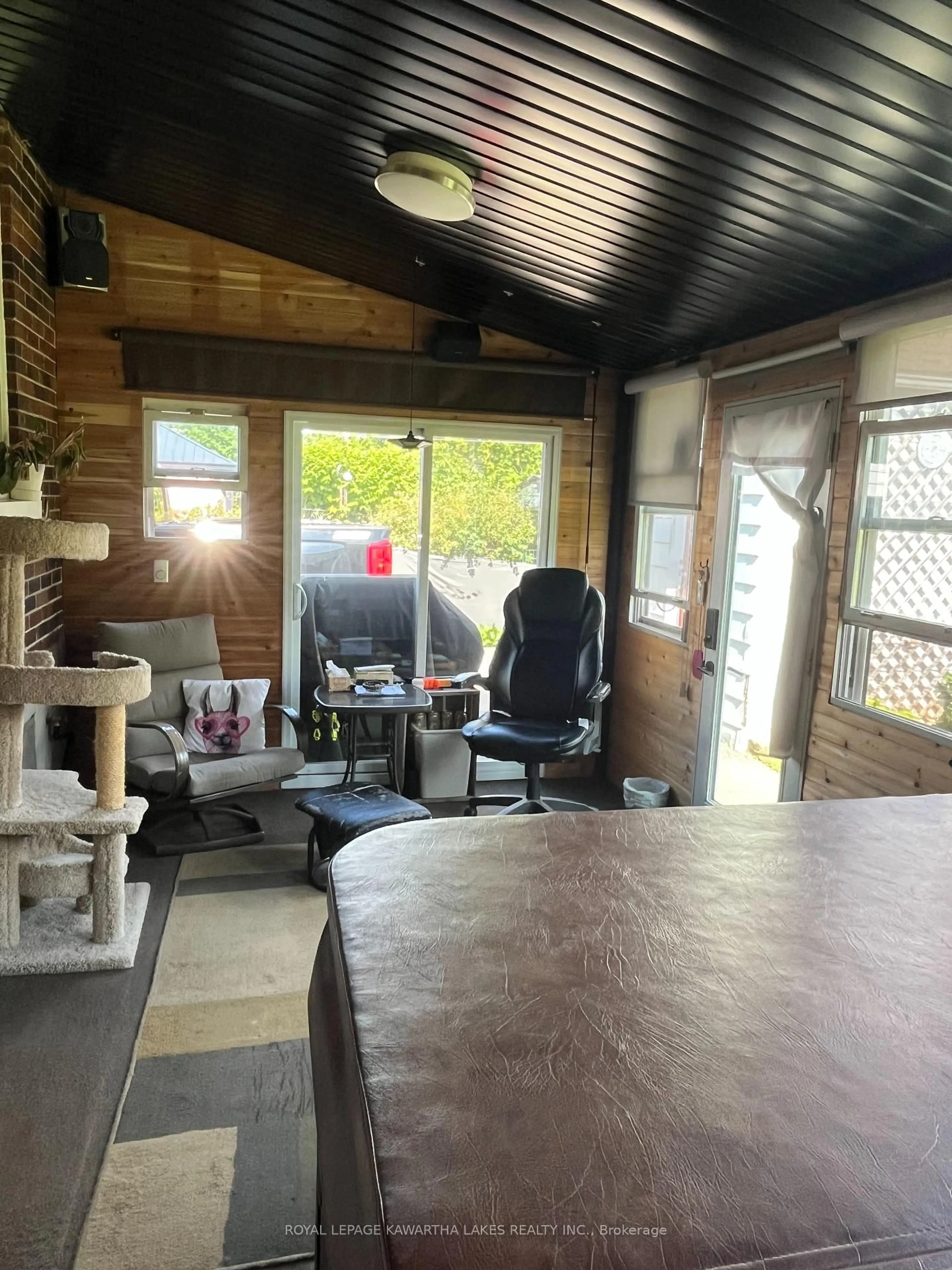 A pic of a room for 463 Arndon Ave, Peterborough South Ontario K9J 4A7
