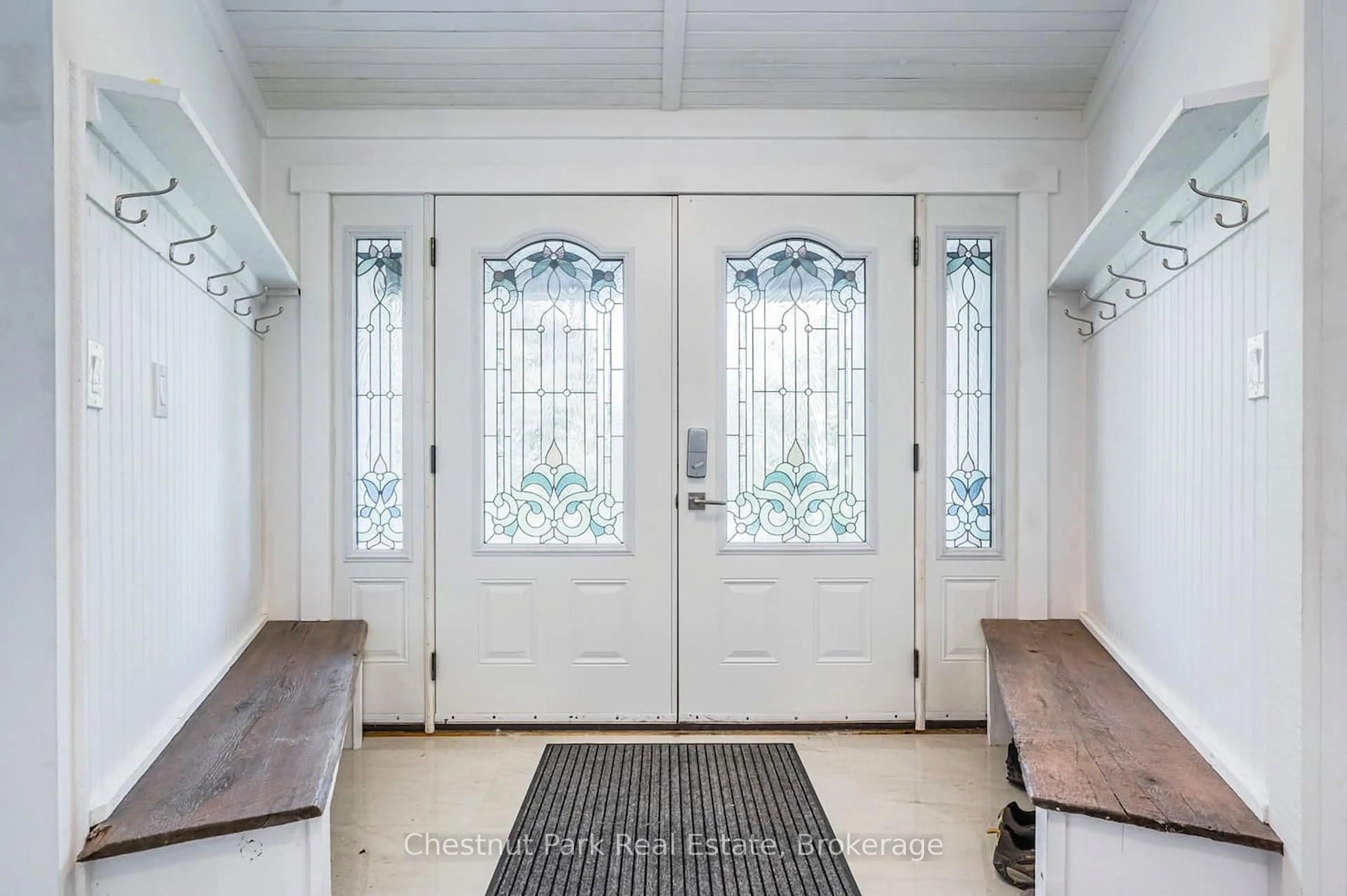 Indoor entryway for 504066 Grey Road 1, Georgian Bluffs Ontario N0H 2T0