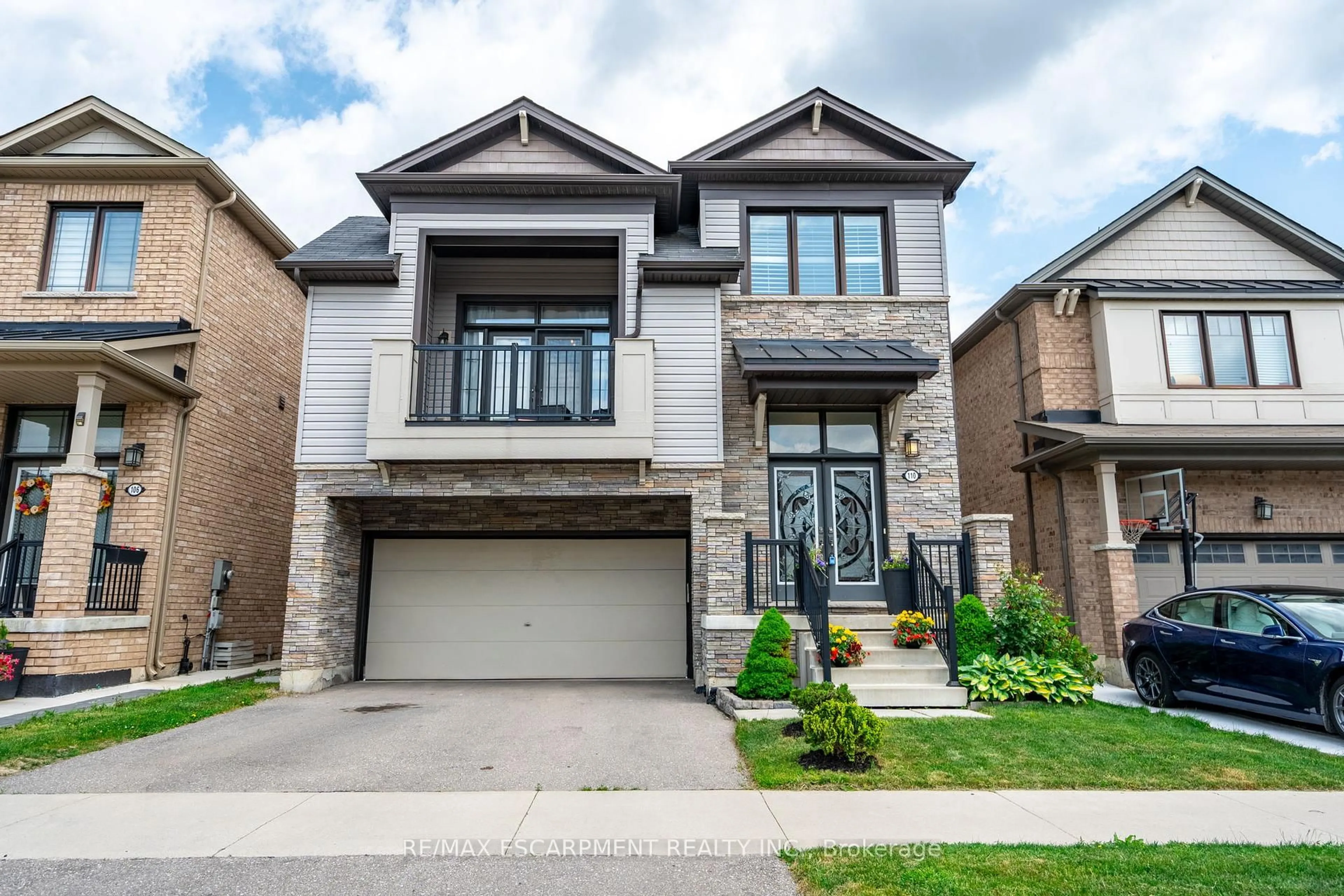 Home with brick exterior material, street for 110 Pagebrook Cres, Hamilton Ontario L8J 0K7