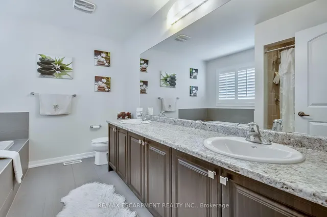 Additional property image - 110 Pagebrook Cres
