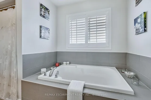 Additional property image - 110 Pagebrook Cres