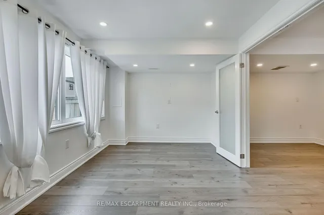 Additional property image - 110 Pagebrook Cres