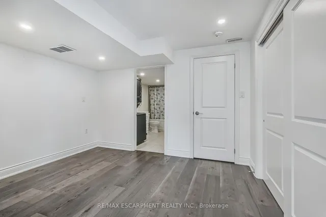 Additional property image - 110 Pagebrook Cres