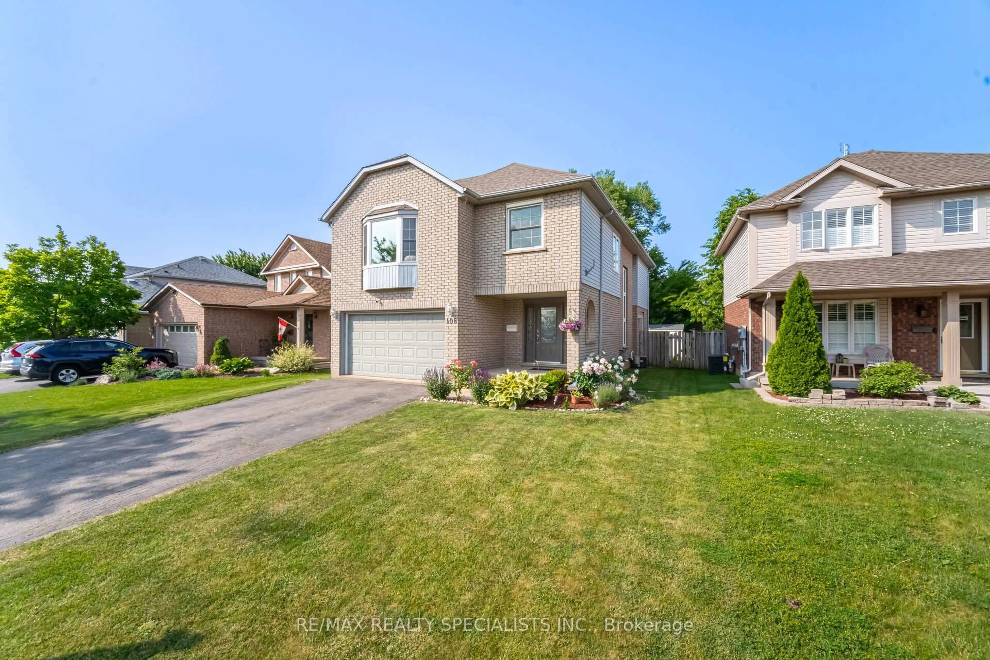 Unknown for 108 Confederation Ave, Thorold Ontario L2V 5A6