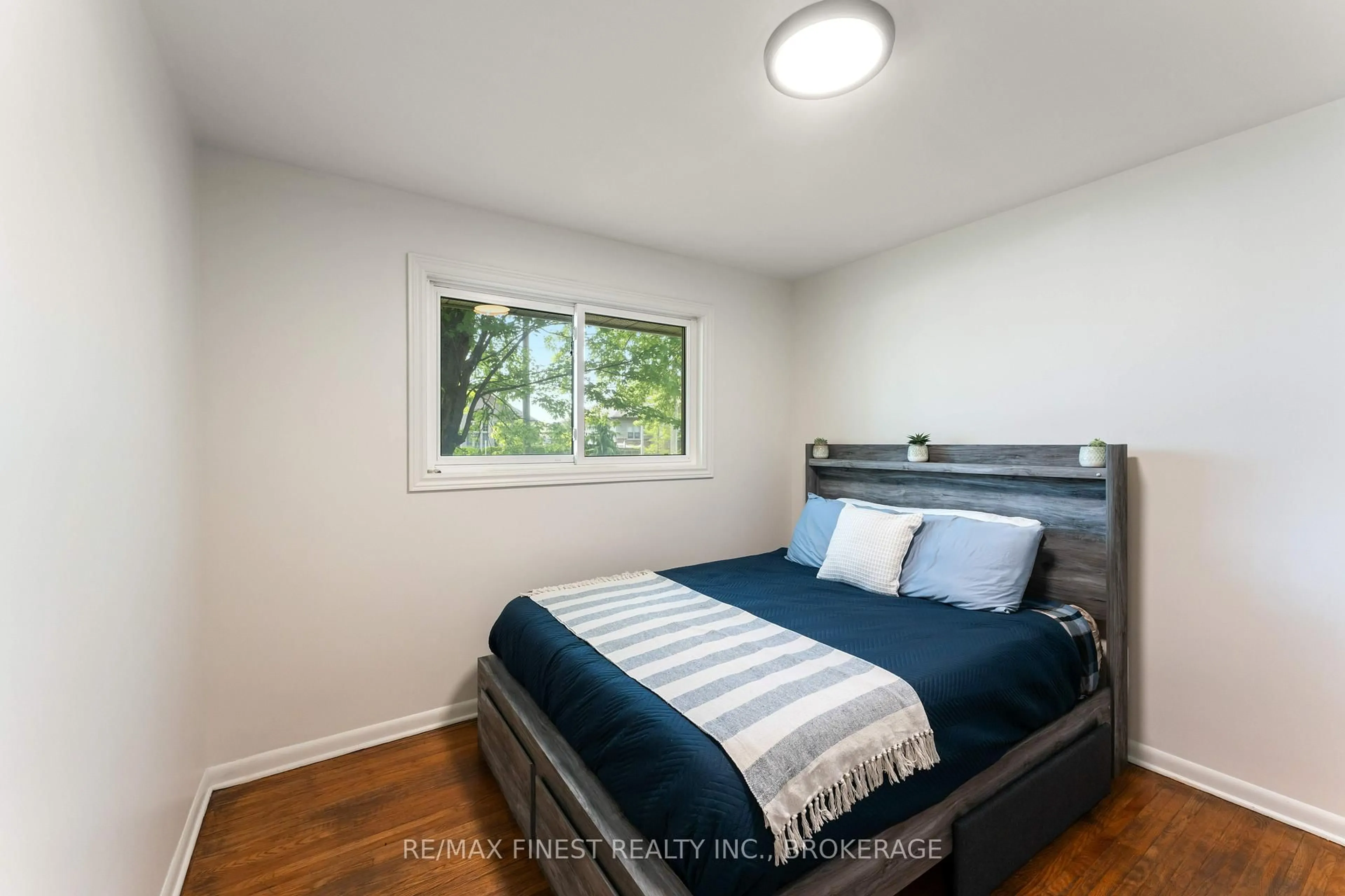 Bedroom with bed, wood/laminate floor for 1280 Westbrook Rd, Kingston Ontario K7P 0N6