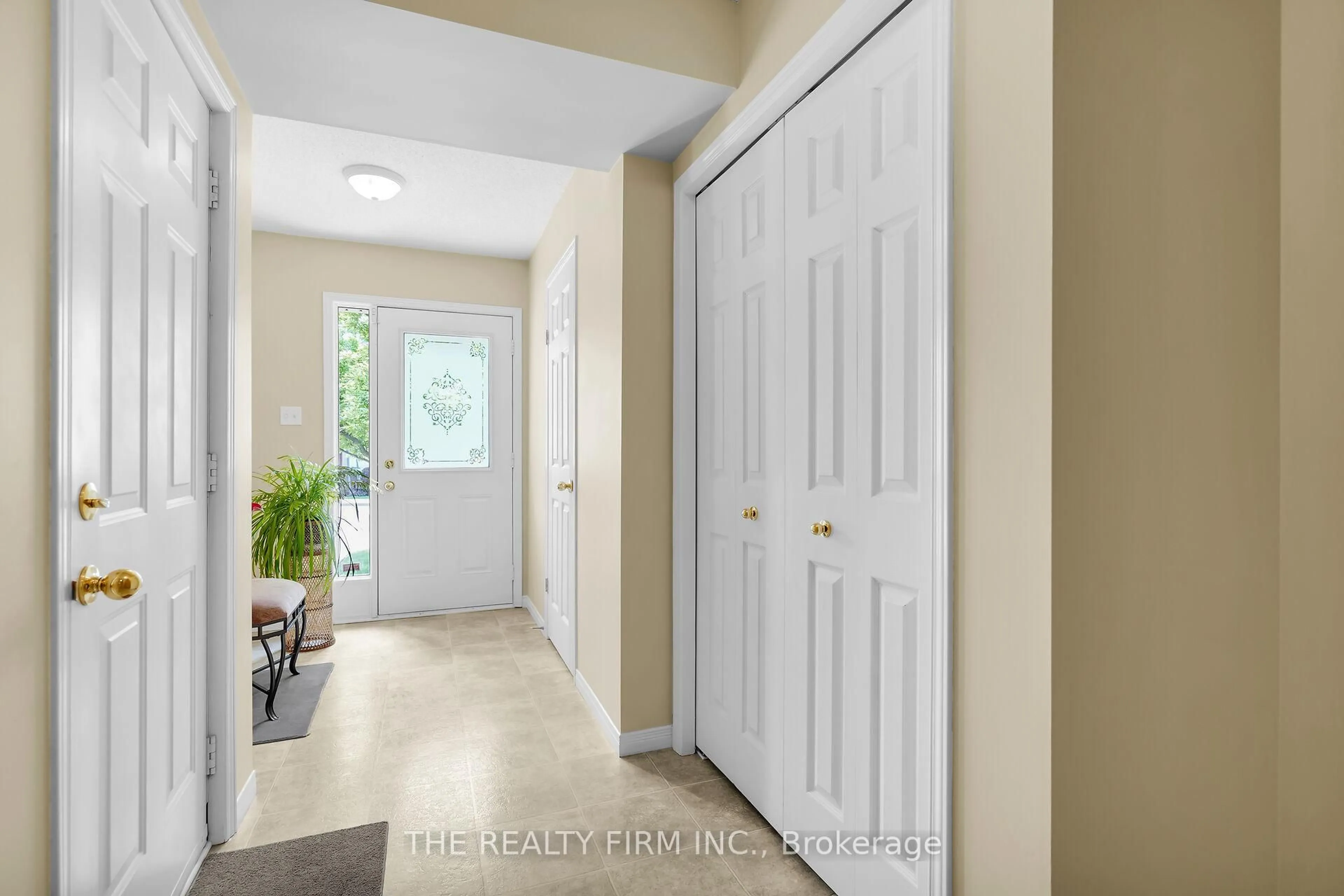 Indoor entryway for 1921 Father Dalton Ave #71, London North Ontario N5X 4S1