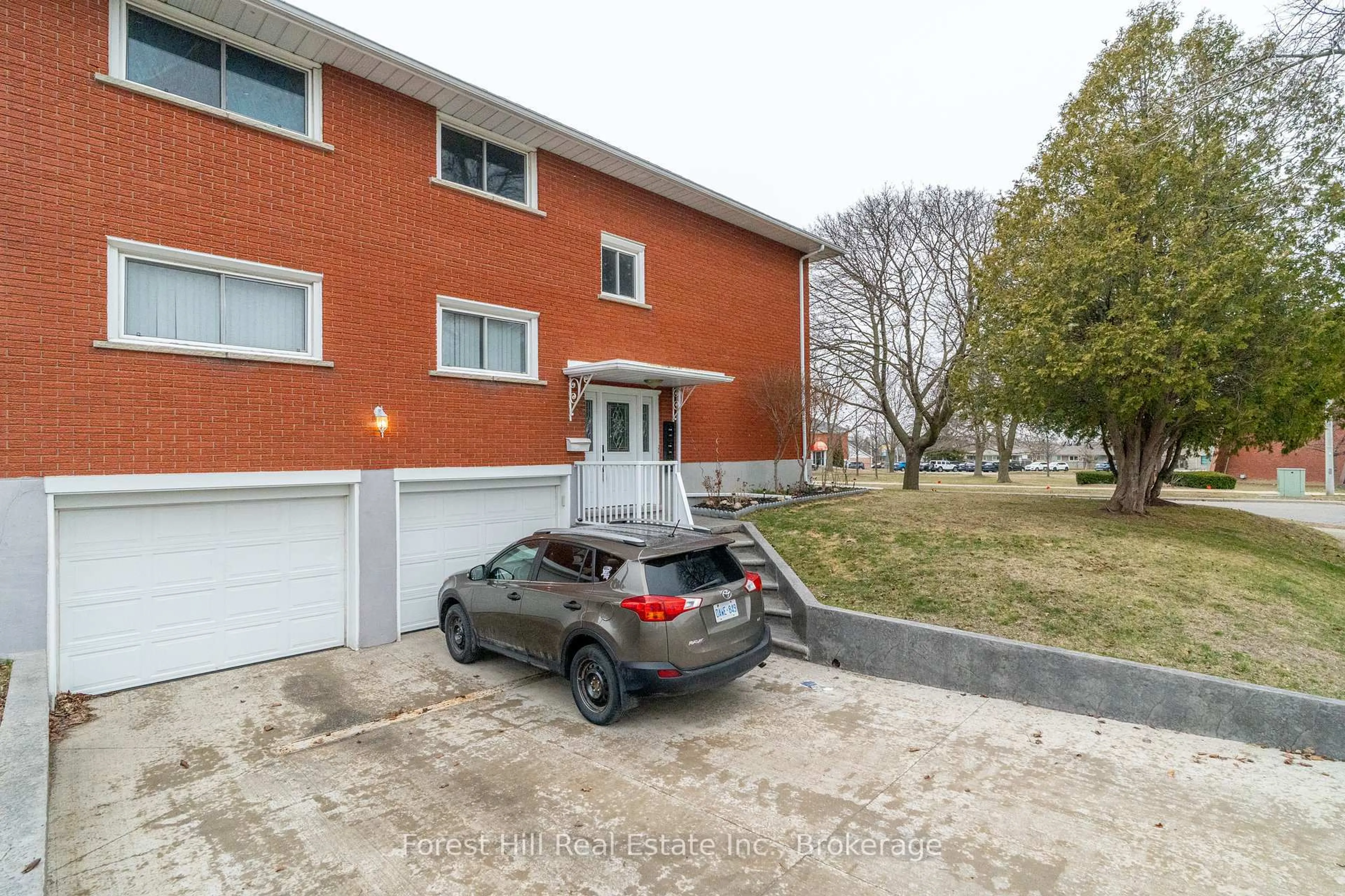 Unknown for 35 Shaftsbury Dr, Kitchener Ontario N2A 1N4