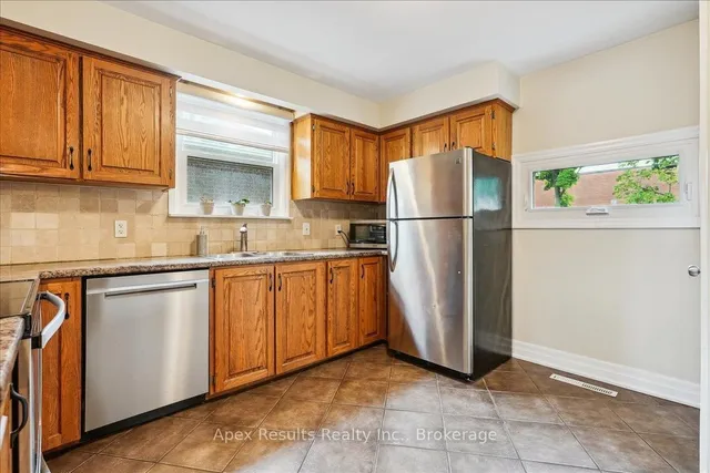 Additional property image - 246 East 43rd St