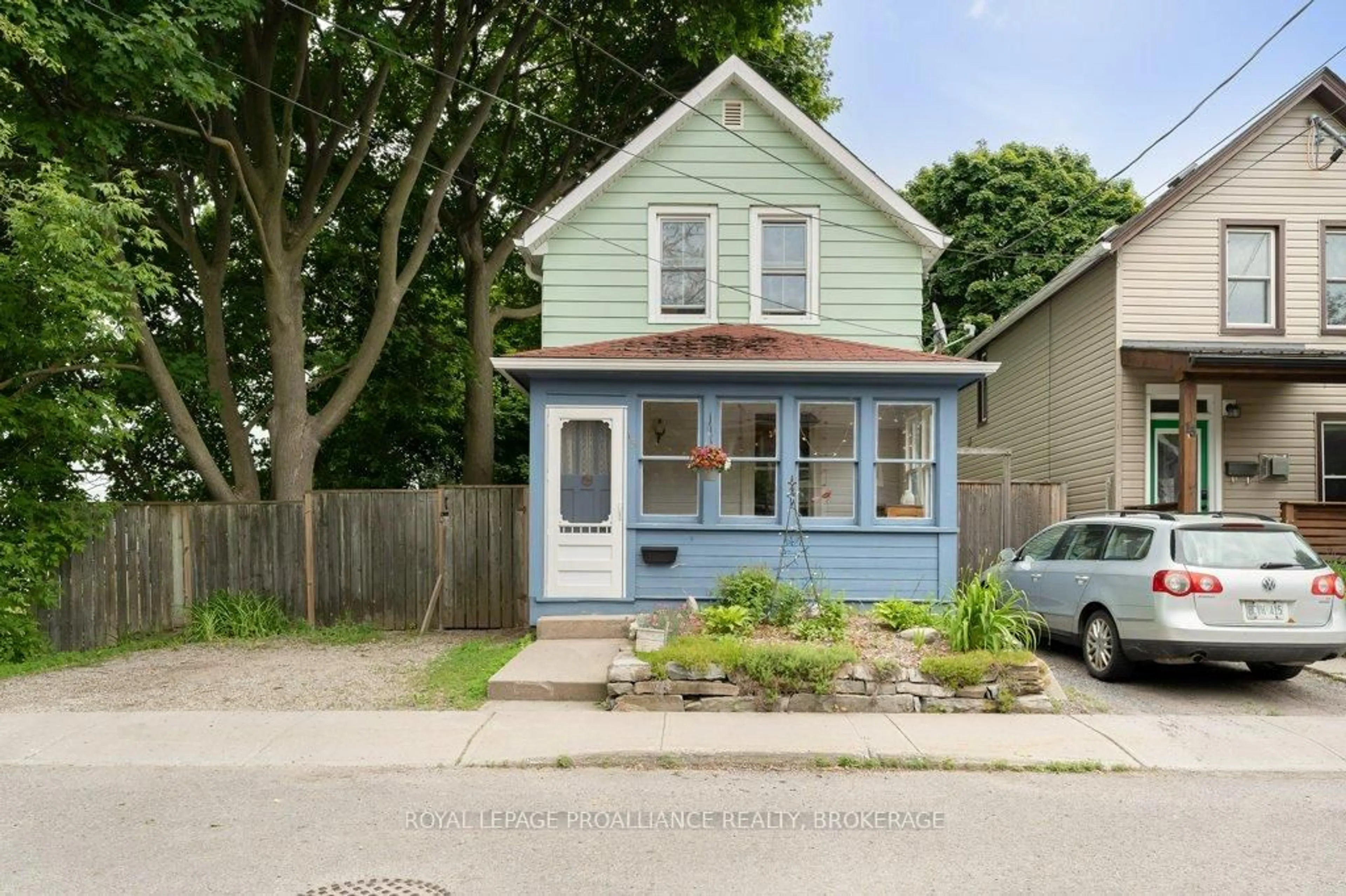Home with vinyl exterior material, street for 15 St Catherine St, Kingston Ontario K7K 3R9