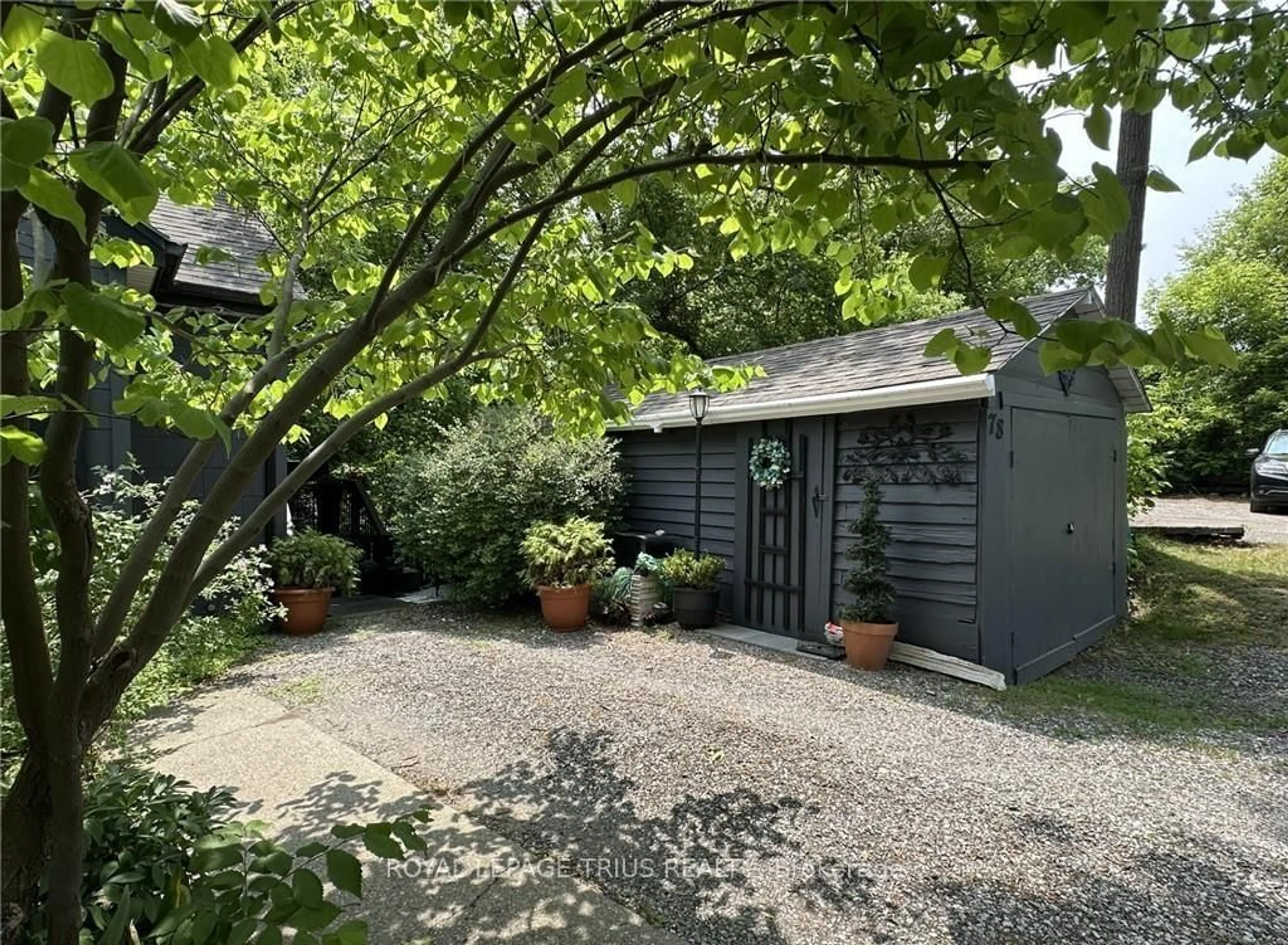 Shed for 78 Queensway Dr, Norfolk Ontario N3Y 4M6
