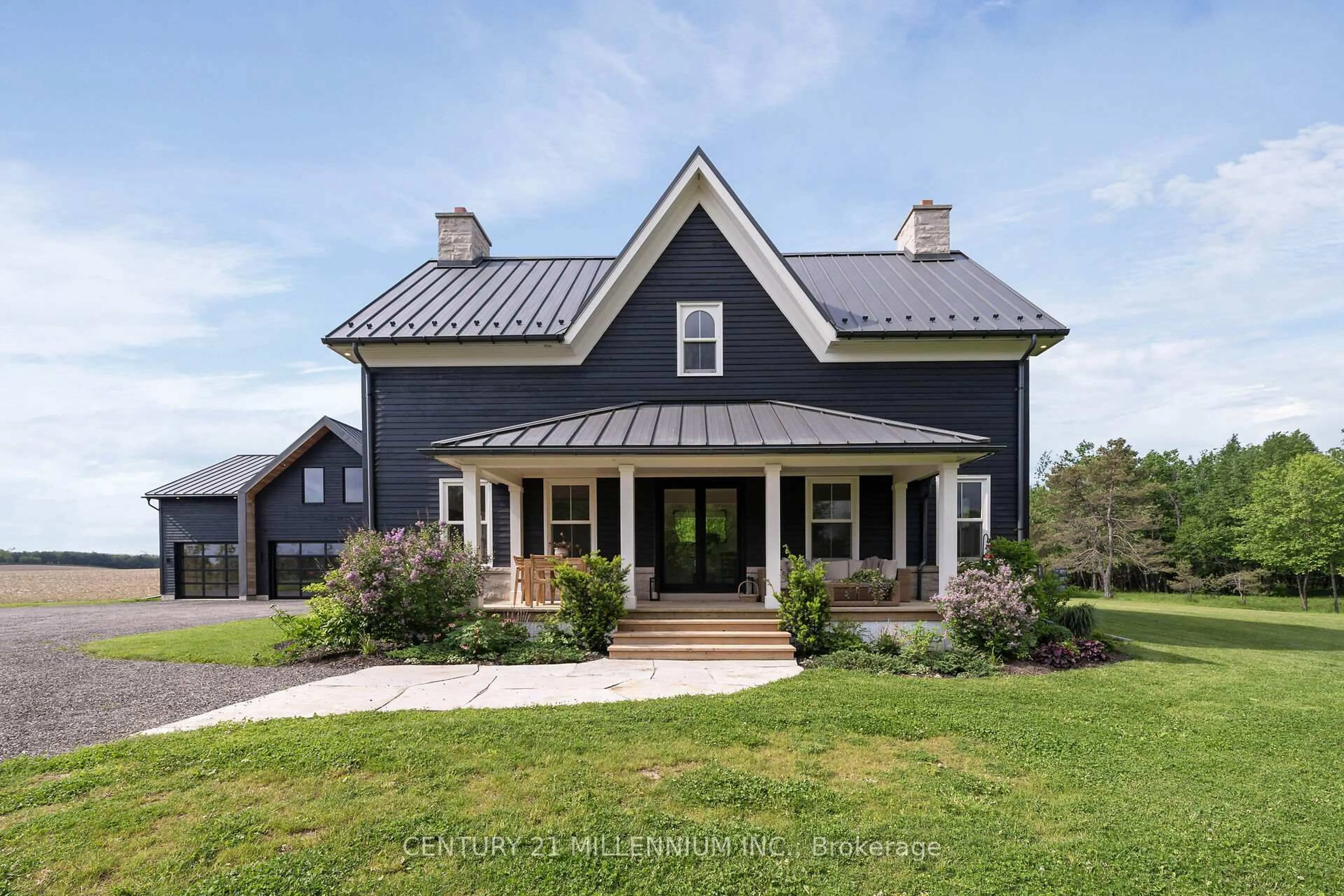 Home with vinyl exterior material, unknown for 311174 Sixteenth Line, East Garafraxa Ontario L9W 7C6