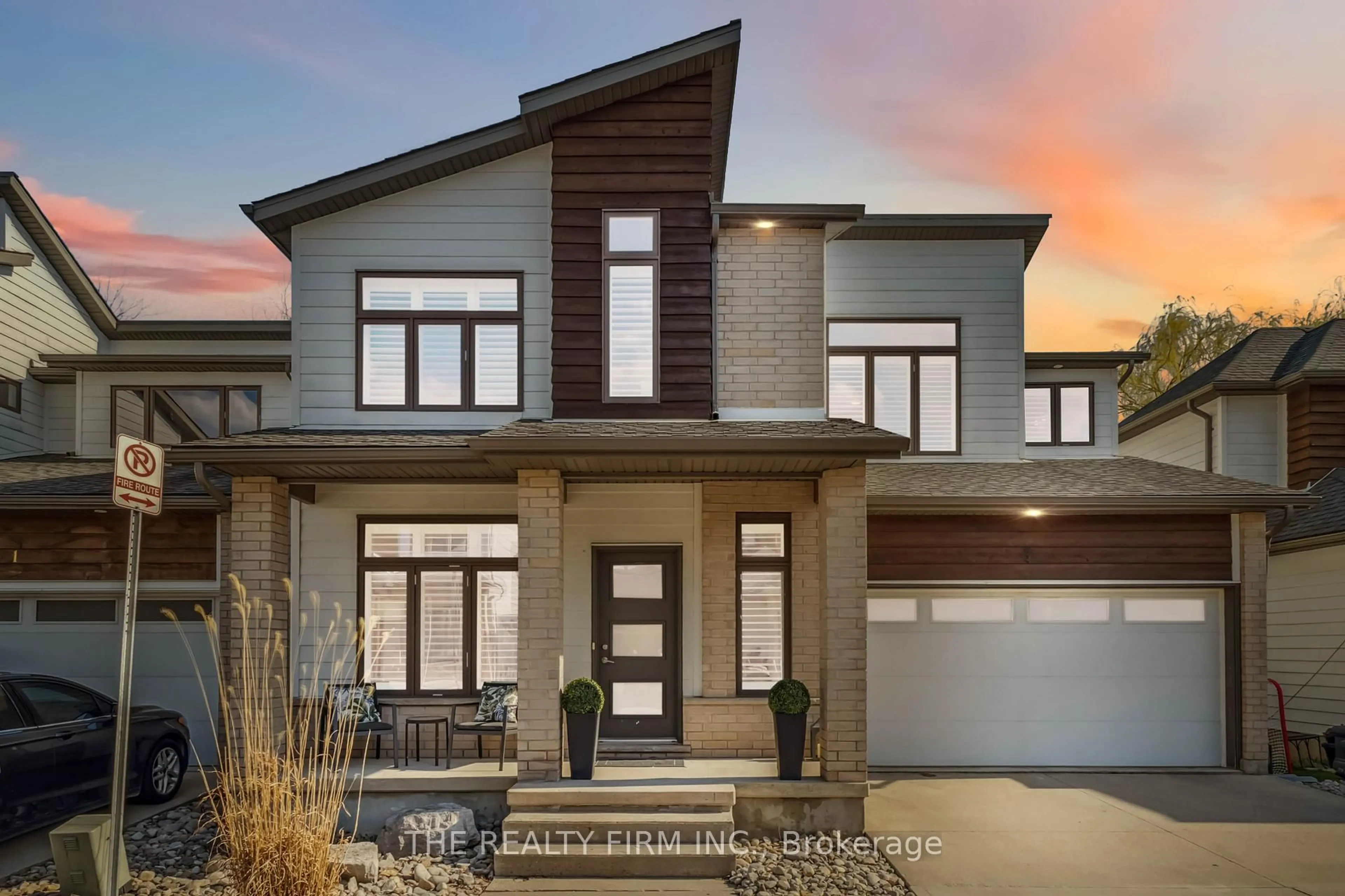 Home with brick exterior material, street for 727 Apricot Dr #3, London South Ontario N6K 5A7