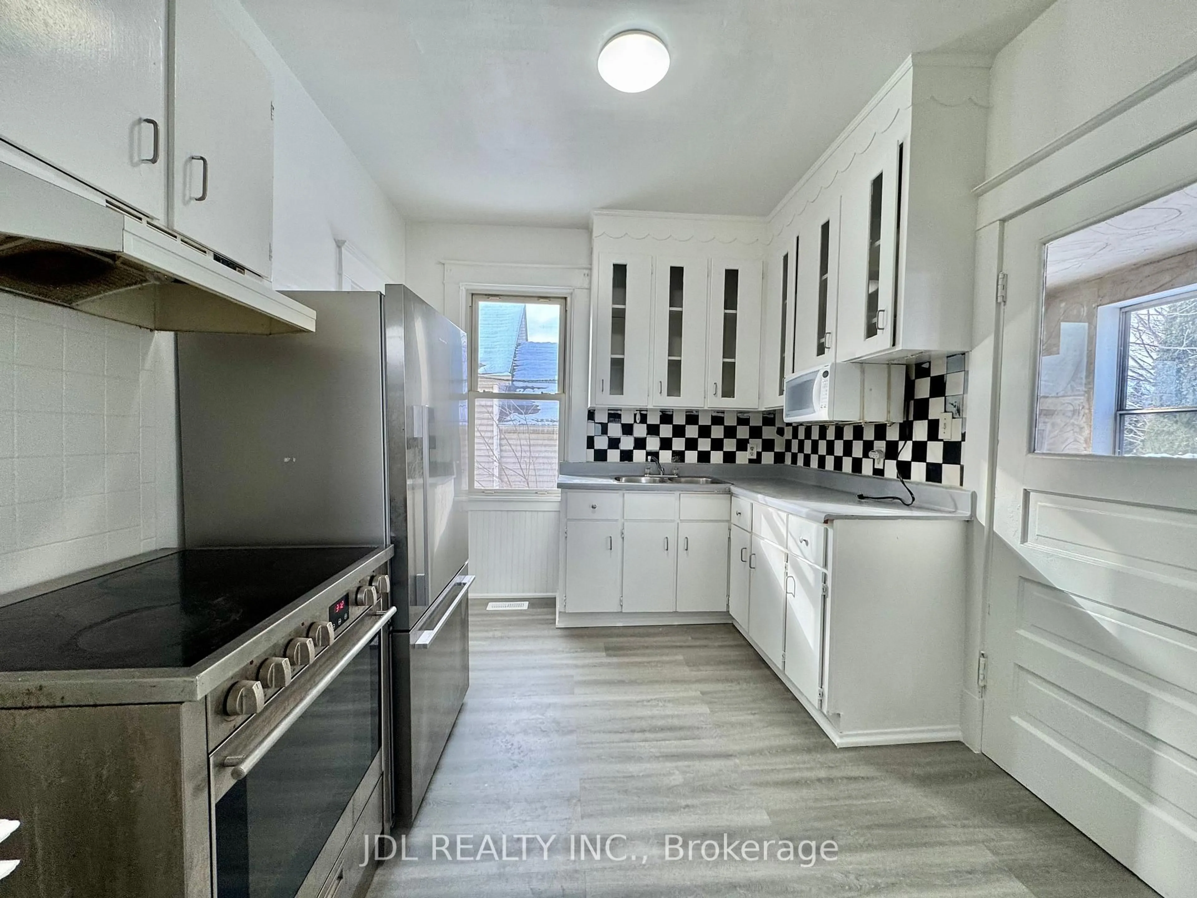 Unknown for 6269 Ash St, Niagara Falls Ontario L2G 2H4