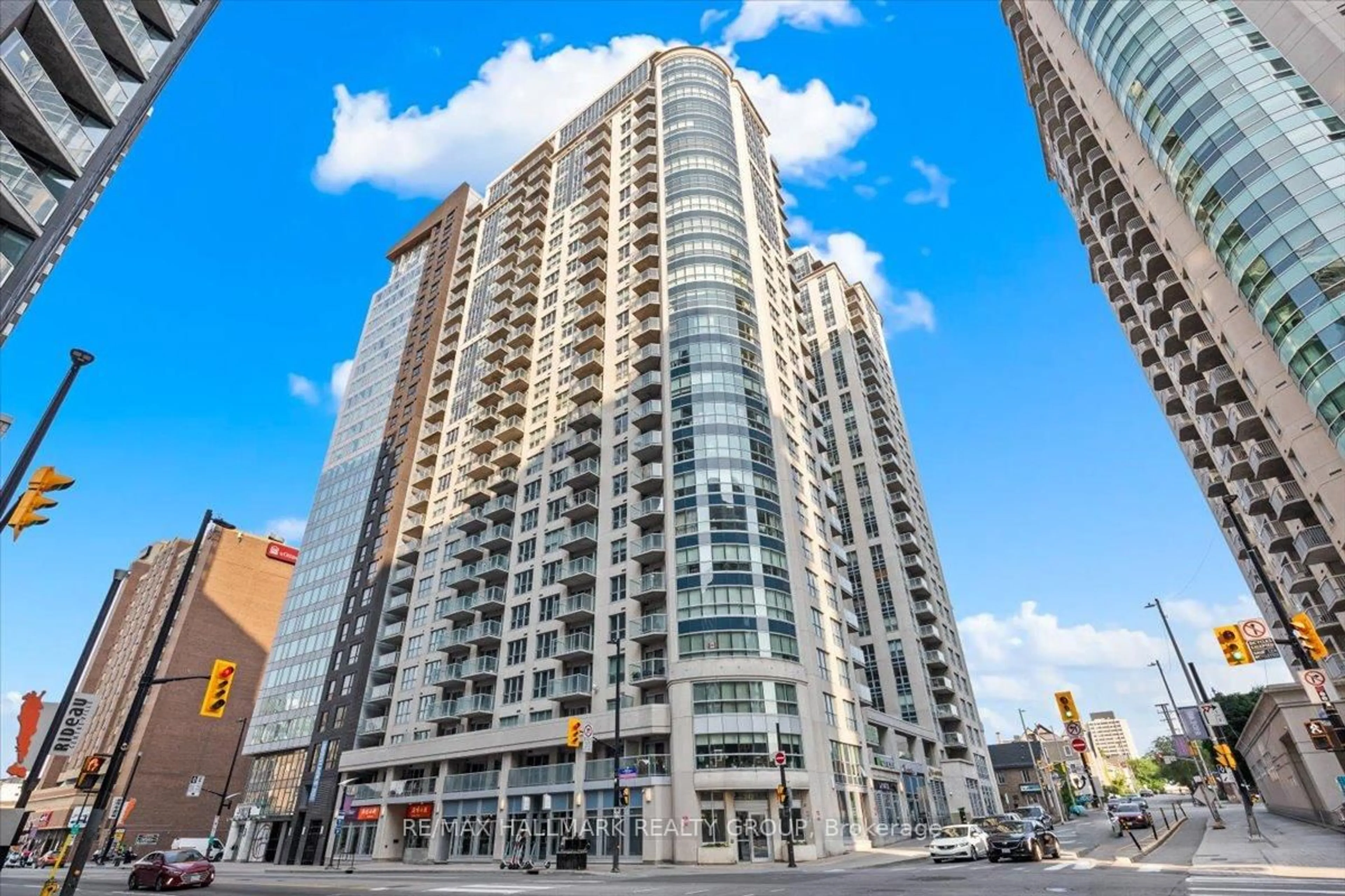 Patio, unknown for 242 Rideau St #206, Ottawa Ontario K1N 0B7