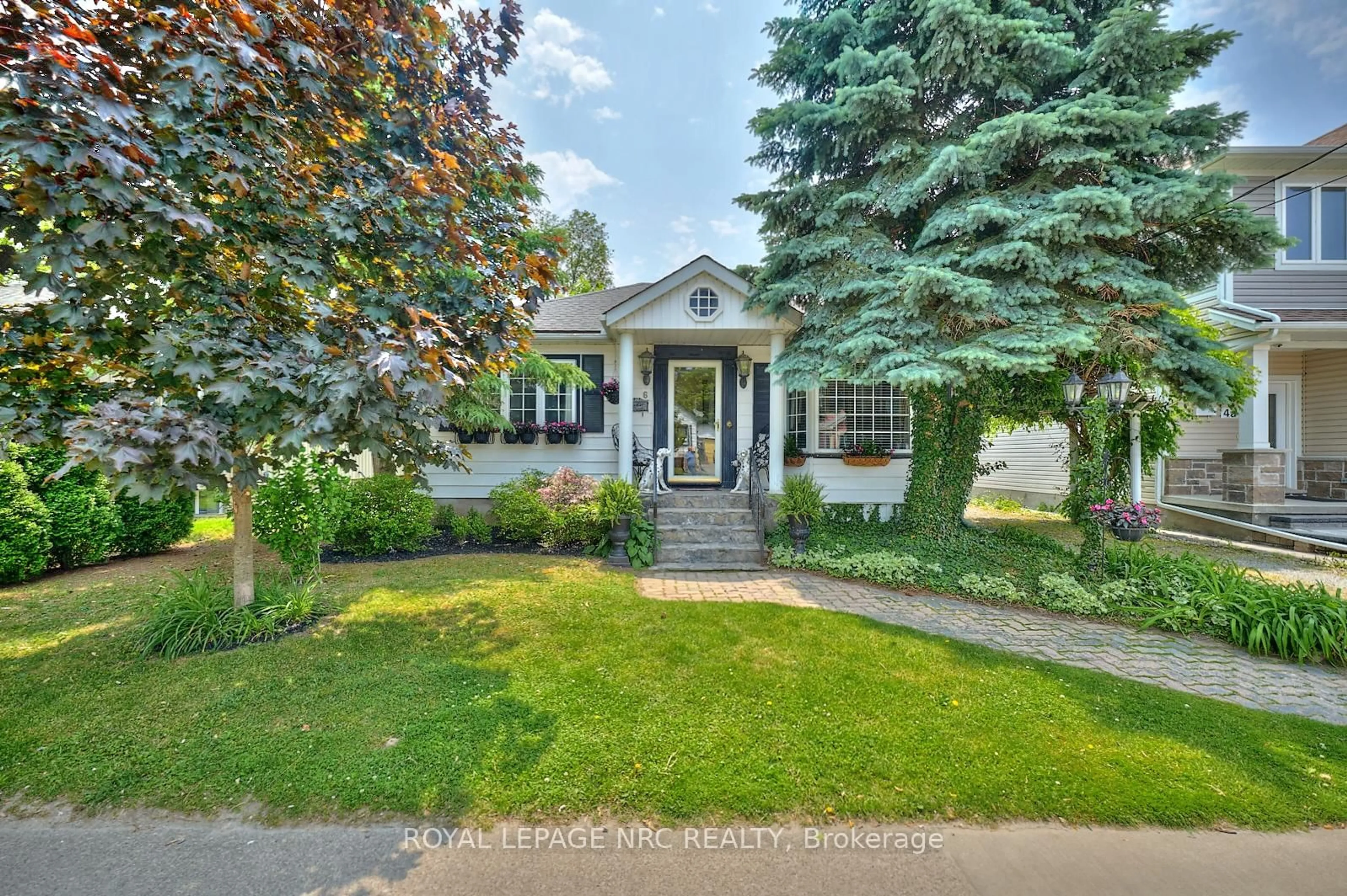 Unknown for 6 Burness Dr, St. Catharines Ontario L2P 1J3