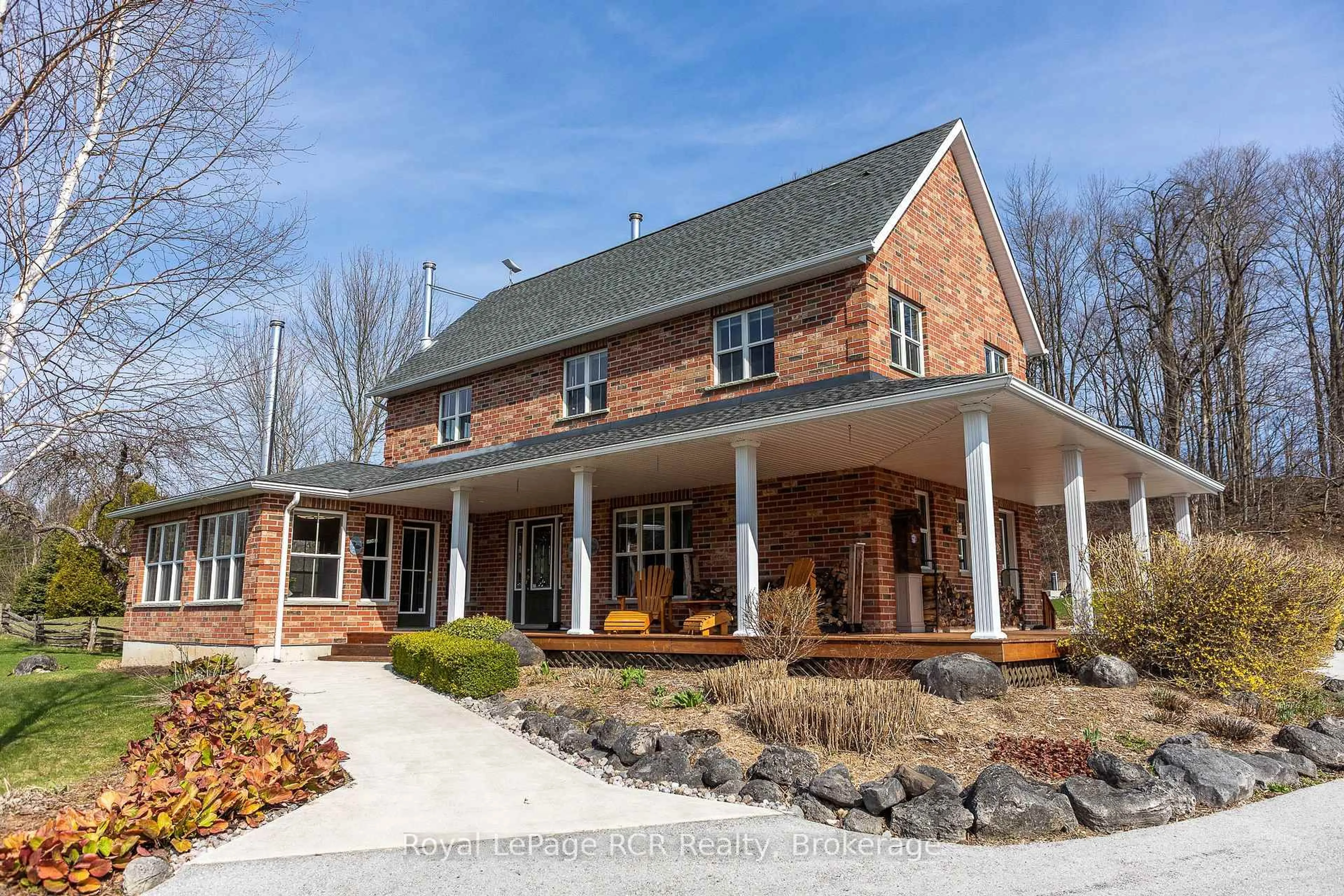 Home with brick exterior material, building for 414625 Baseline Rd, West Grey Ontario N0C 1H0