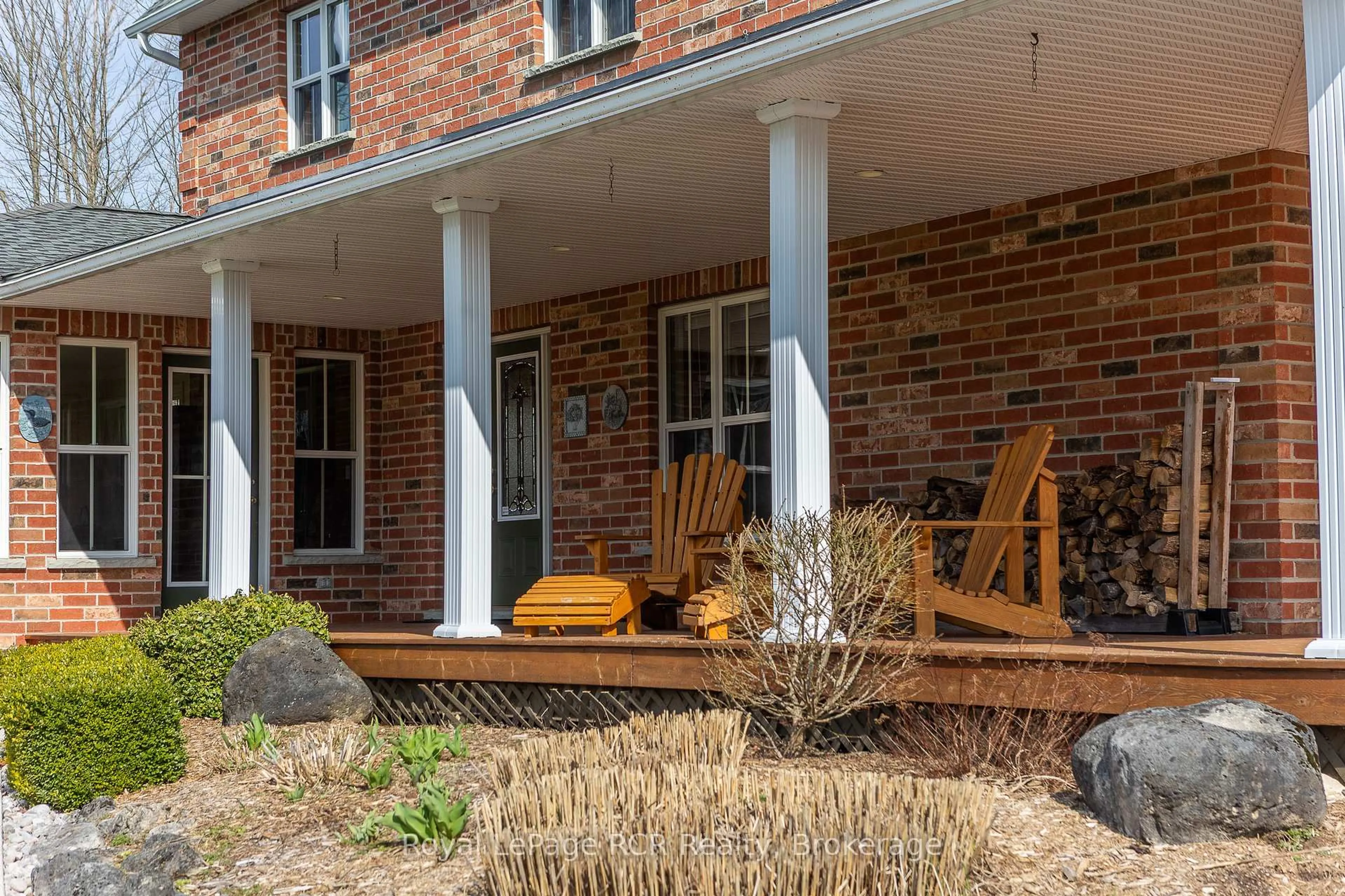 Patio, street for 414625 Baseline Rd, West Grey Ontario N0C 1H0