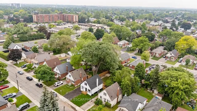 Additional property image - 272 East 15th St