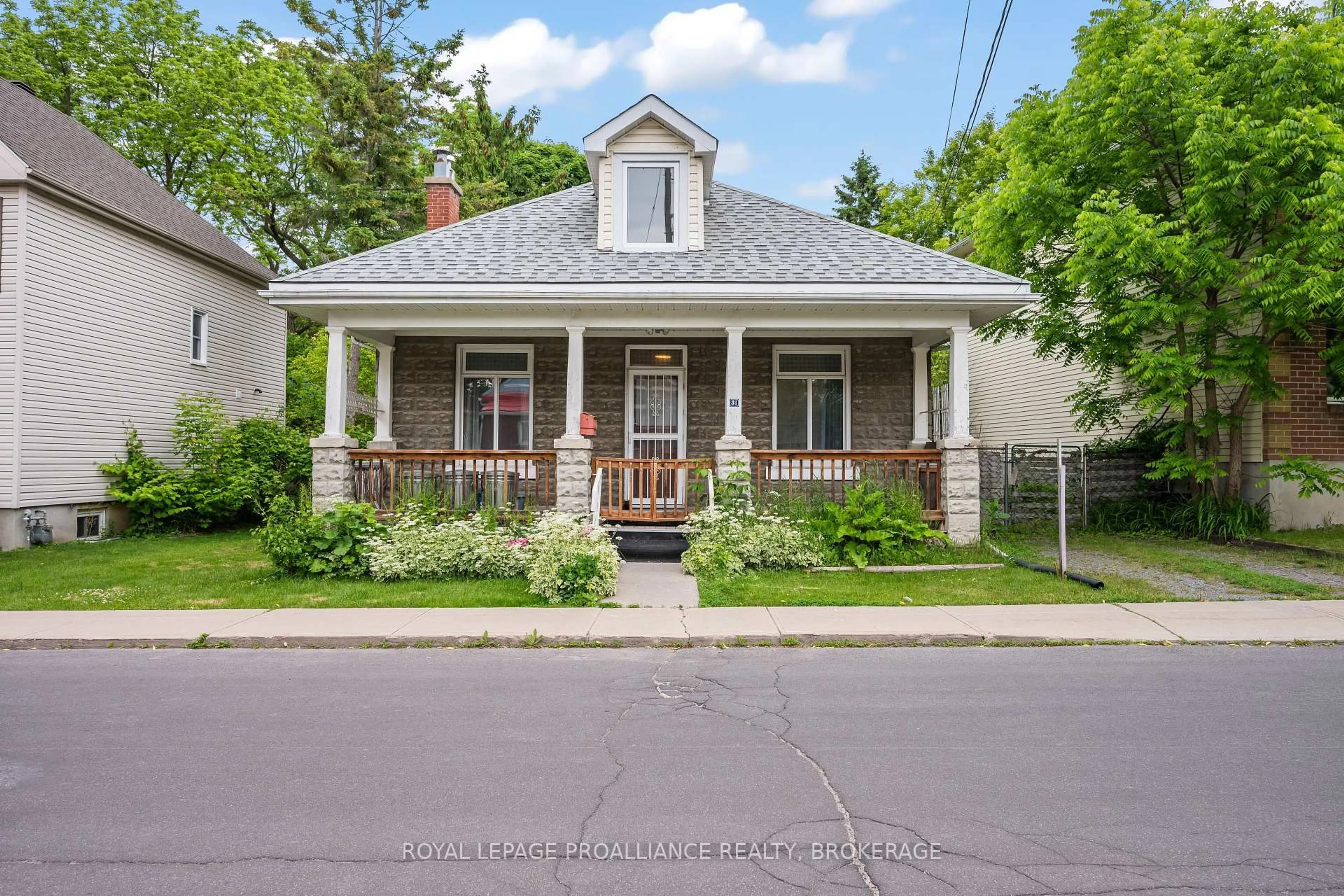 Home with brick exterior material, street for 31 Hamilton St, Kingston Ontario K7K 1P1