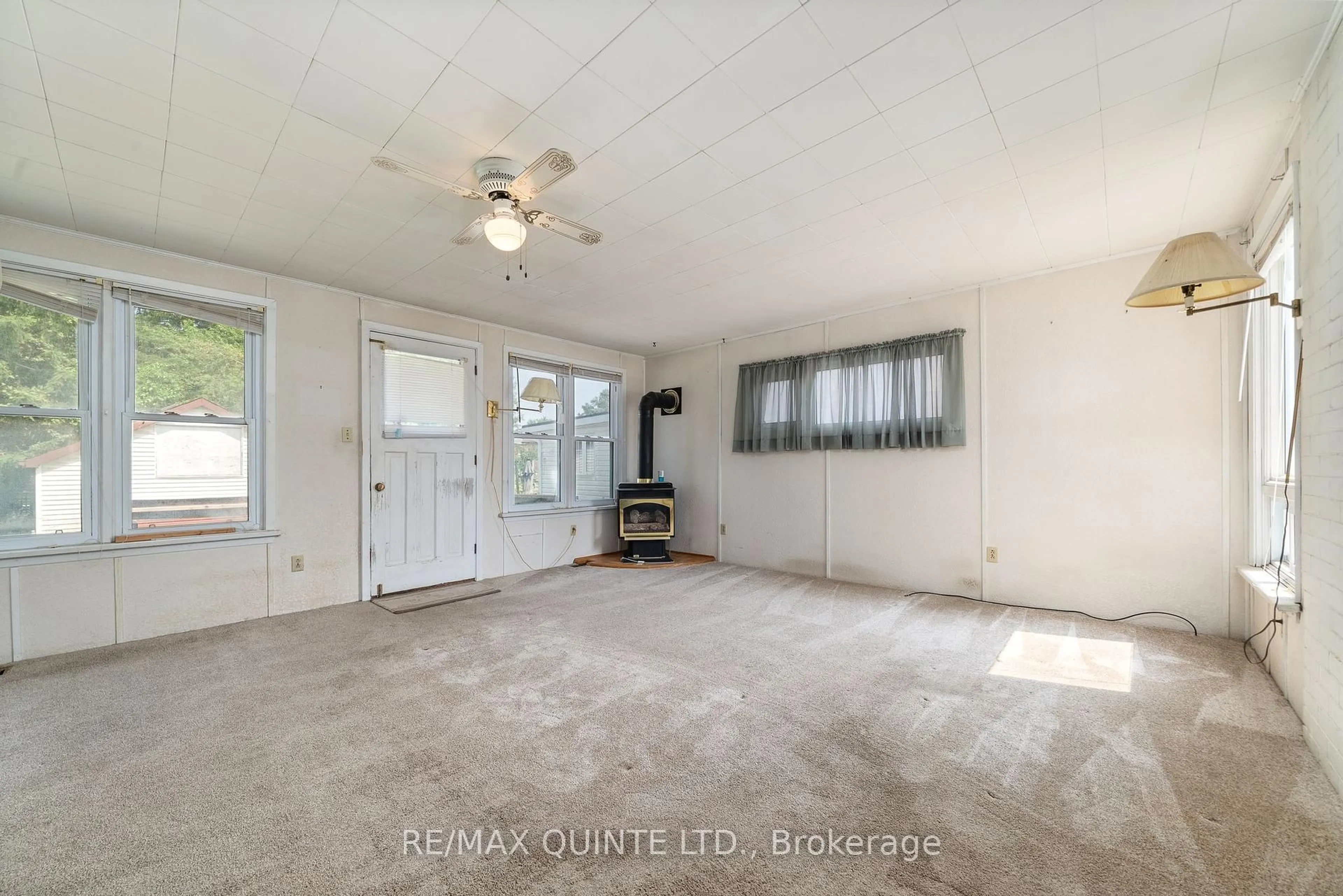 A pic of a room for 163 Albert St, Belleville Ontario K8N 3N5