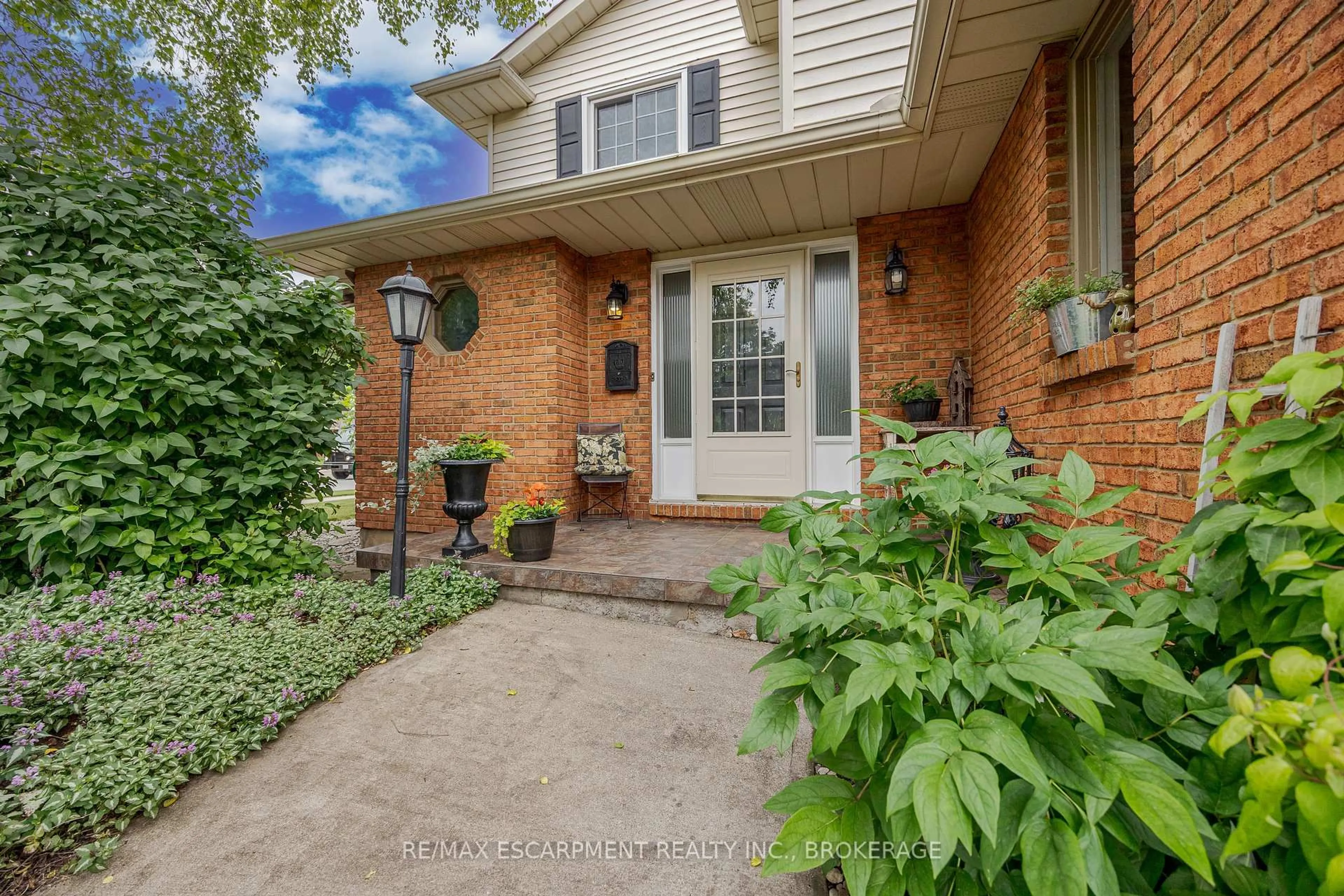 Unknown for 7543 Merritt Ave, Niagara Falls Ontario L2G 5C3