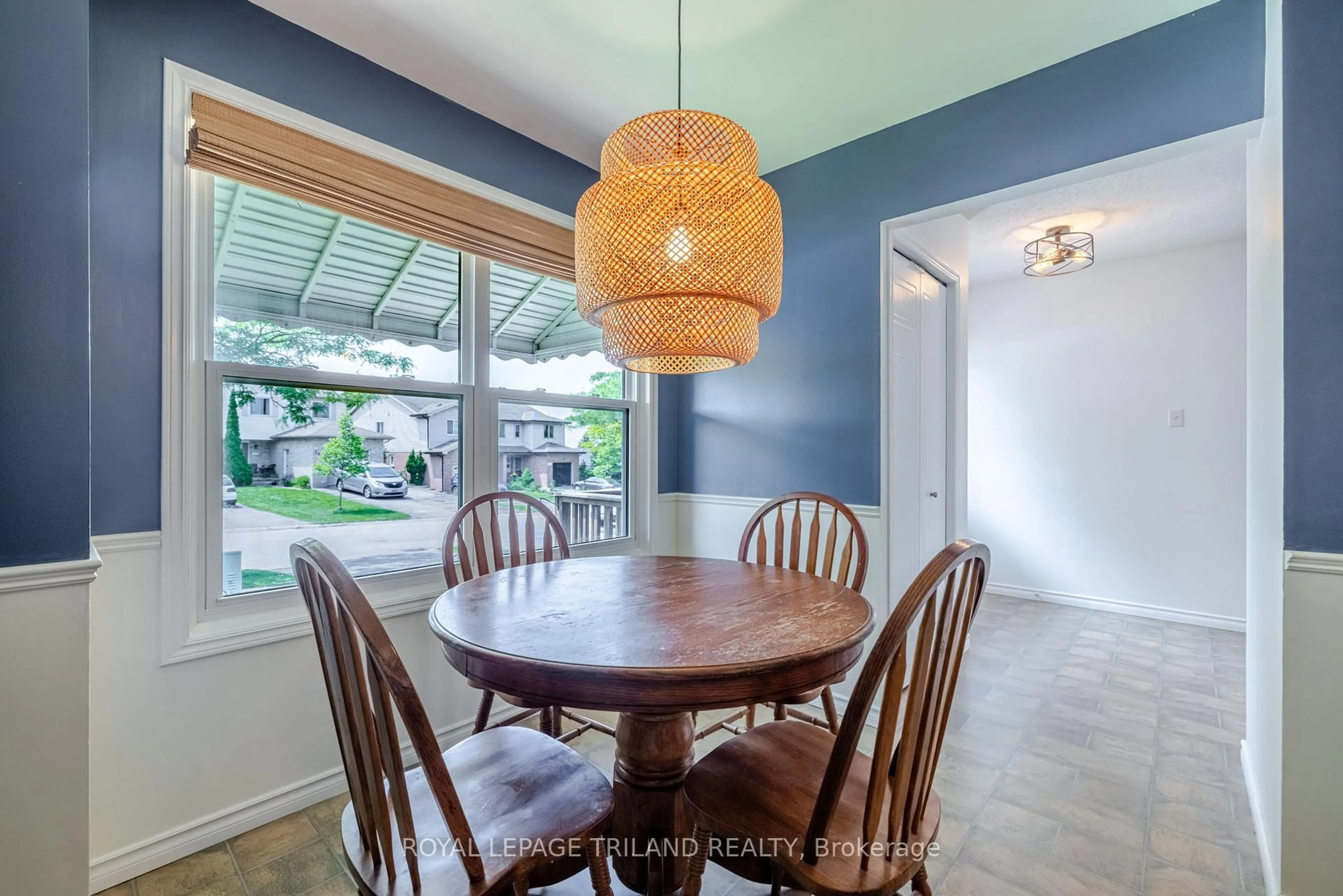 Dining room, unknown for 147 Gerald Cres, London South Ontario N5Z 5A3
