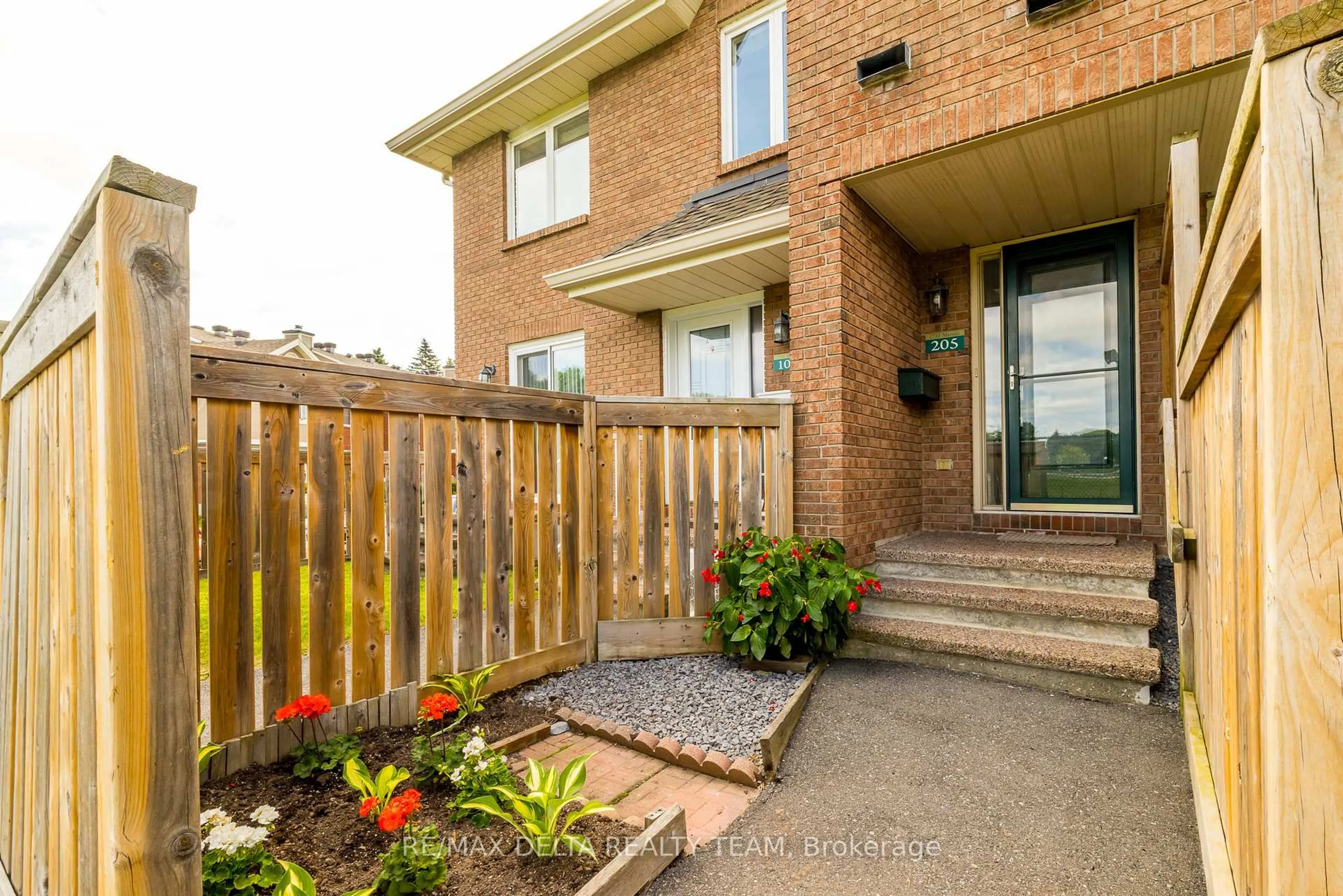 Unknown for 1720 Marsala Cres #205, Orleans Ontario K4A 2G8
