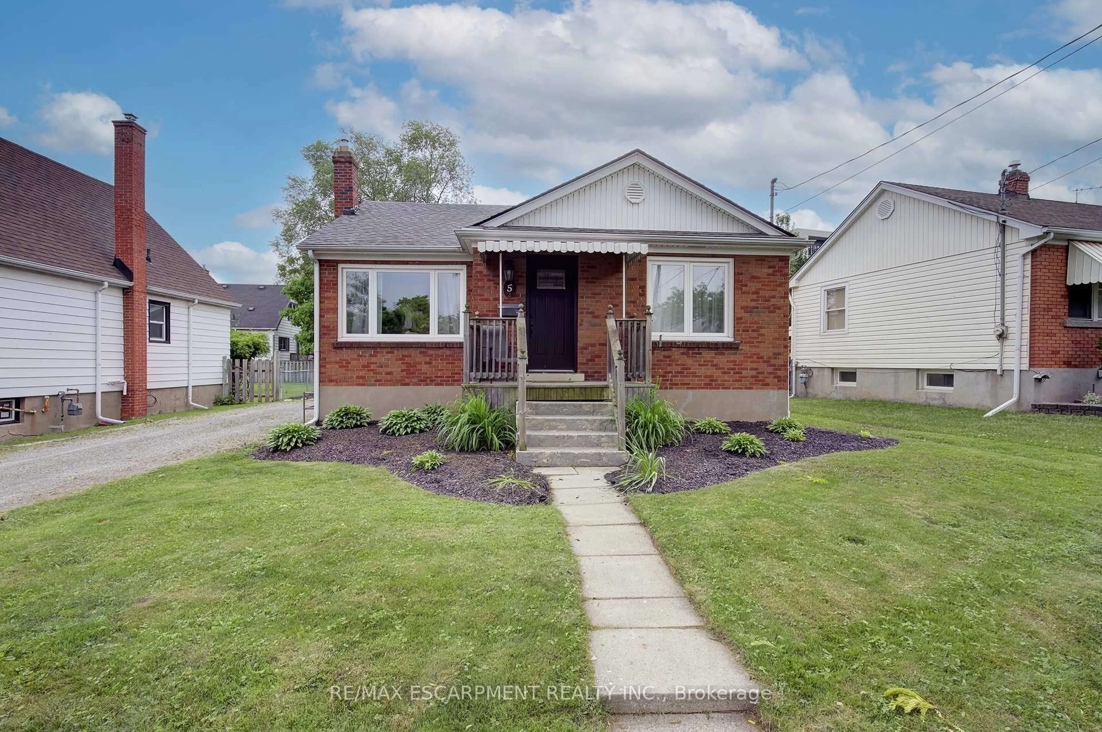 Home with brick exterior material, street for 5 Terrace Hill Rd, St. Catharines Ontario L2P 2T6