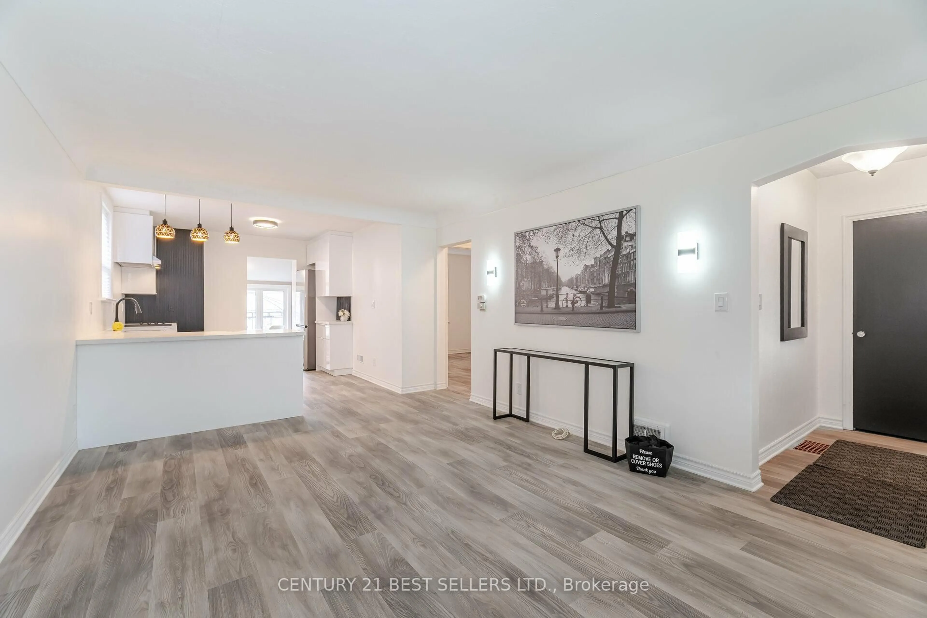 Unknown for 204 Summerhill Ave, Hamilton Ontario L8K 3N7