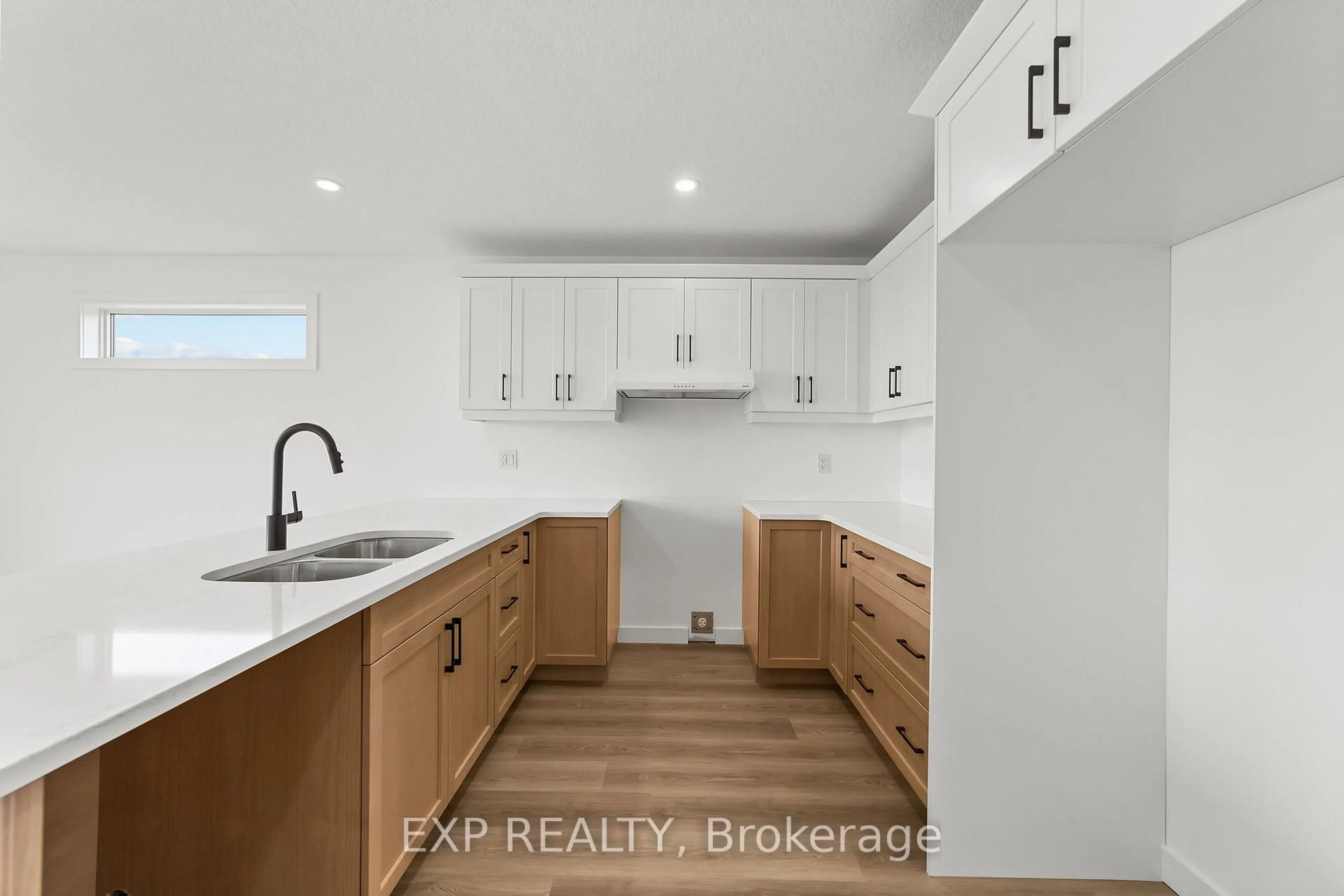 Open concept kitchen, unknown for 1552 Melwood Dr, St. Clair Ontario N0N 1B0
