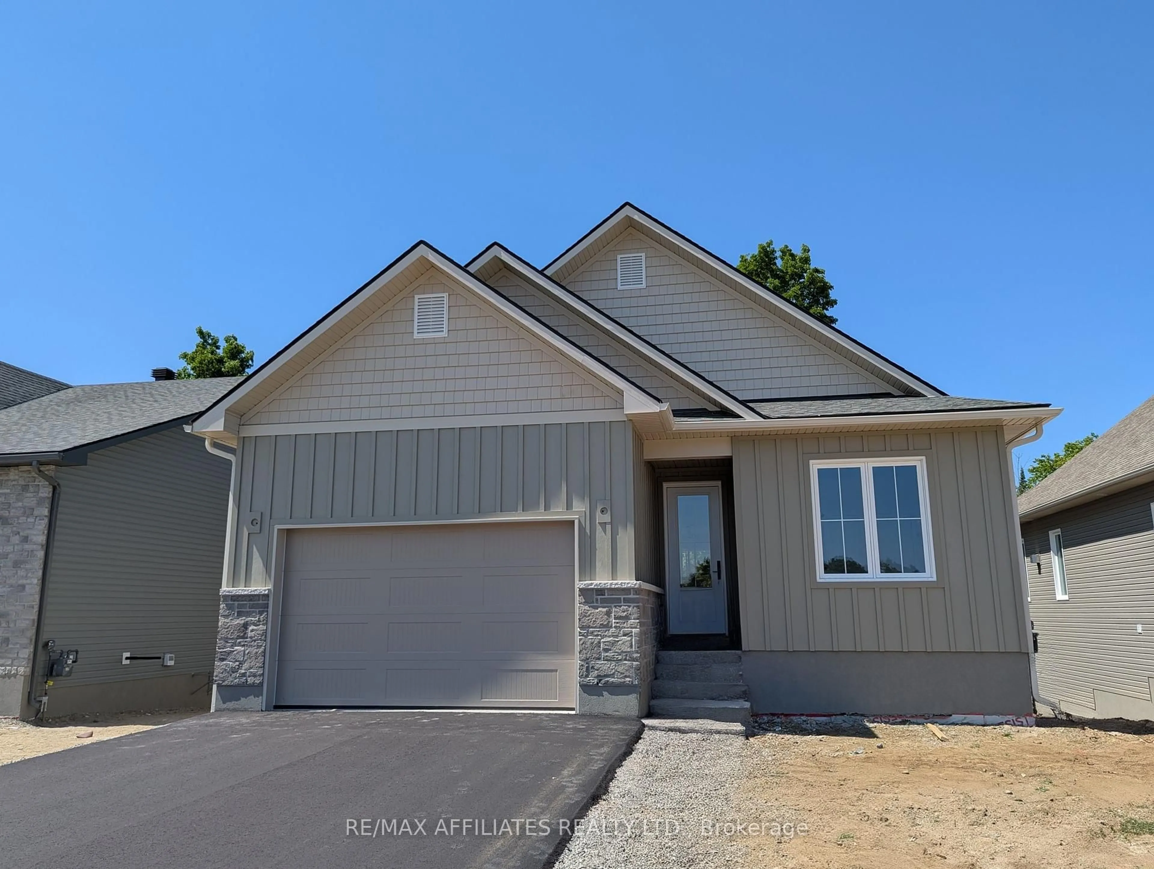 Home with vinyl exterior material, street for 97 RABB St, Smiths Falls Ontario K7A 0L6