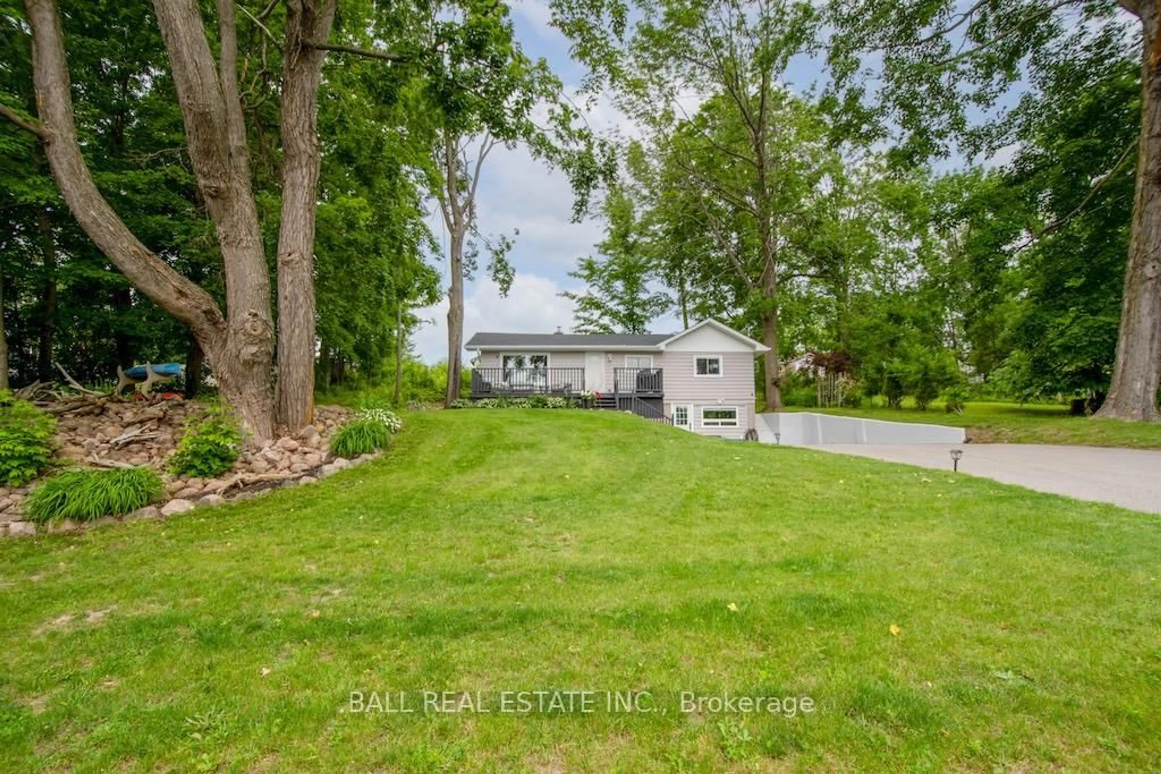 A pic from outside/outdoor area/front of a property/back of a property/a pic from drone, water/lake/river/ocean view for 163 Maryland Dr, Selwyn Ontario K9J 6X3