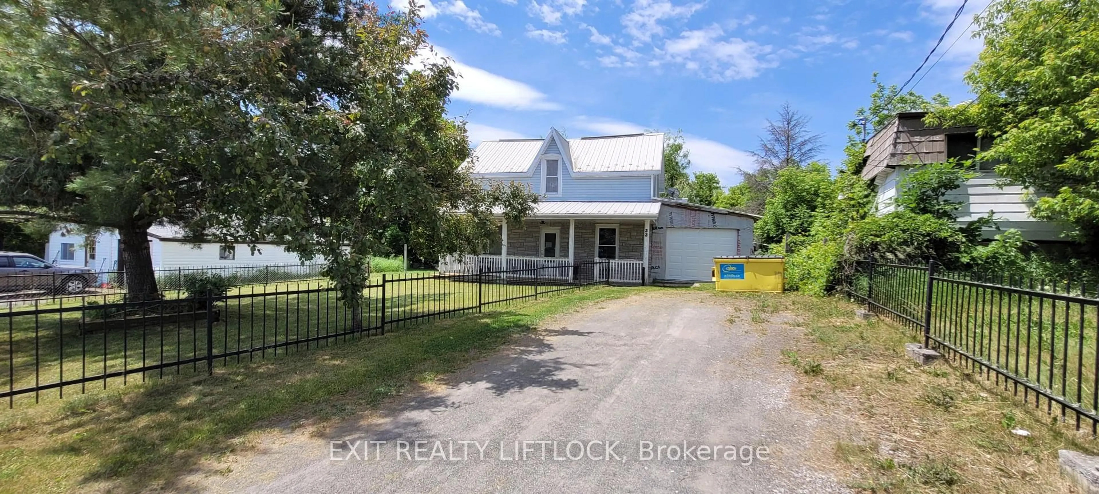 A pic from outside/outdoor area/front of a property/back of a property/a pic from drone, street for 33 Hayes St, Limoges Ontario K0K 2M0