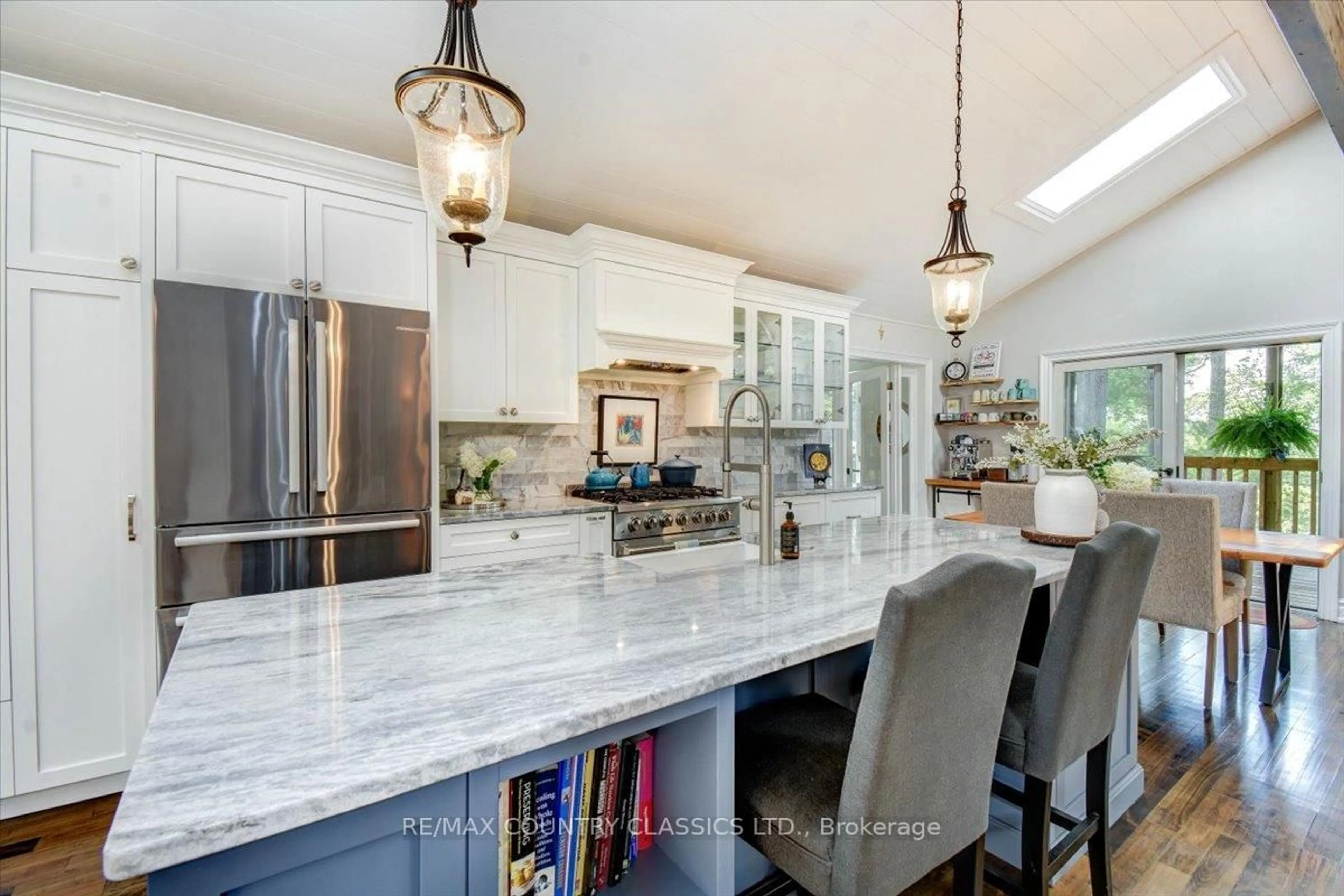 Open concept kitchen, ceramic/tile floor for 442A Stringer Dr, Bancroft Ontario K0L 1C0