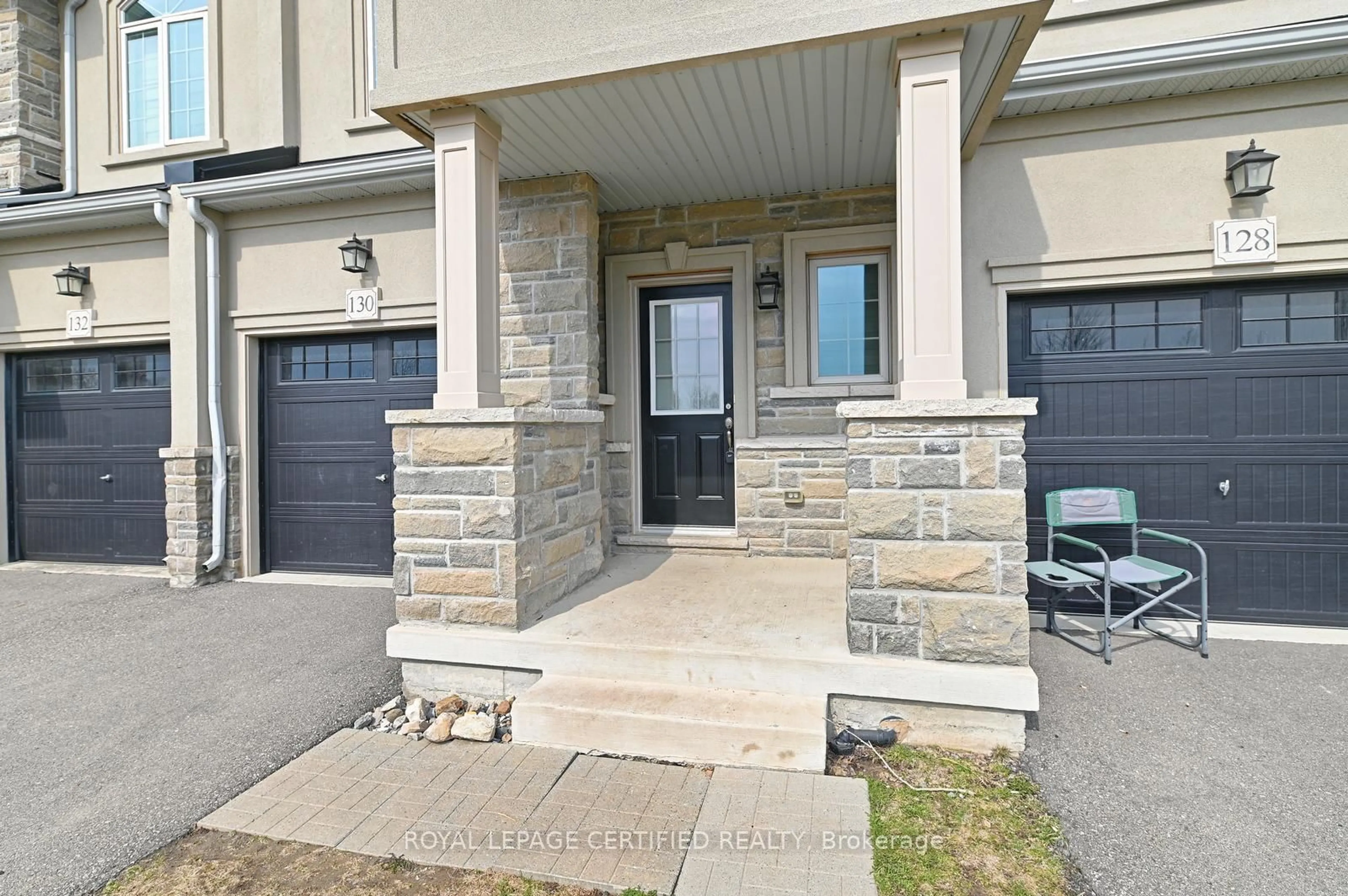 Unknown for 130 Mosaic Dr, Hamilton Ontario L5B 1W4
