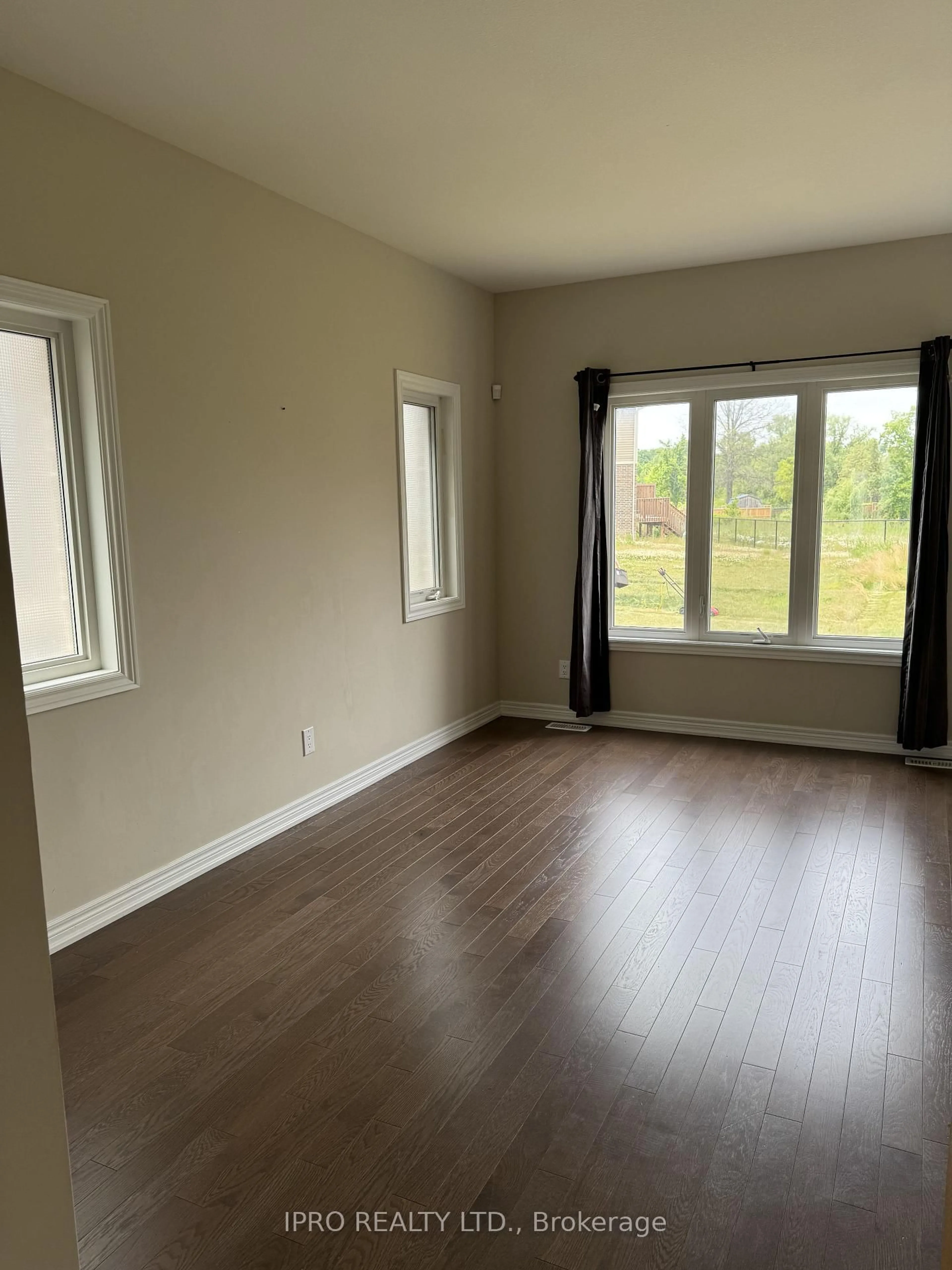 A pic of a room for 24 Sycamore St, Welland Ontario L3C 0H8
